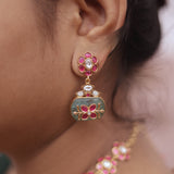 Fusion Sapphire Kundan Necklace Set