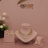 Antique Kundan Necklace Set