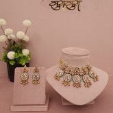 Antique Heritage Necklace Set