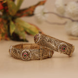 Antique Kundan Bangle