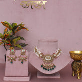 Antique Heritage Choker Necklace Set