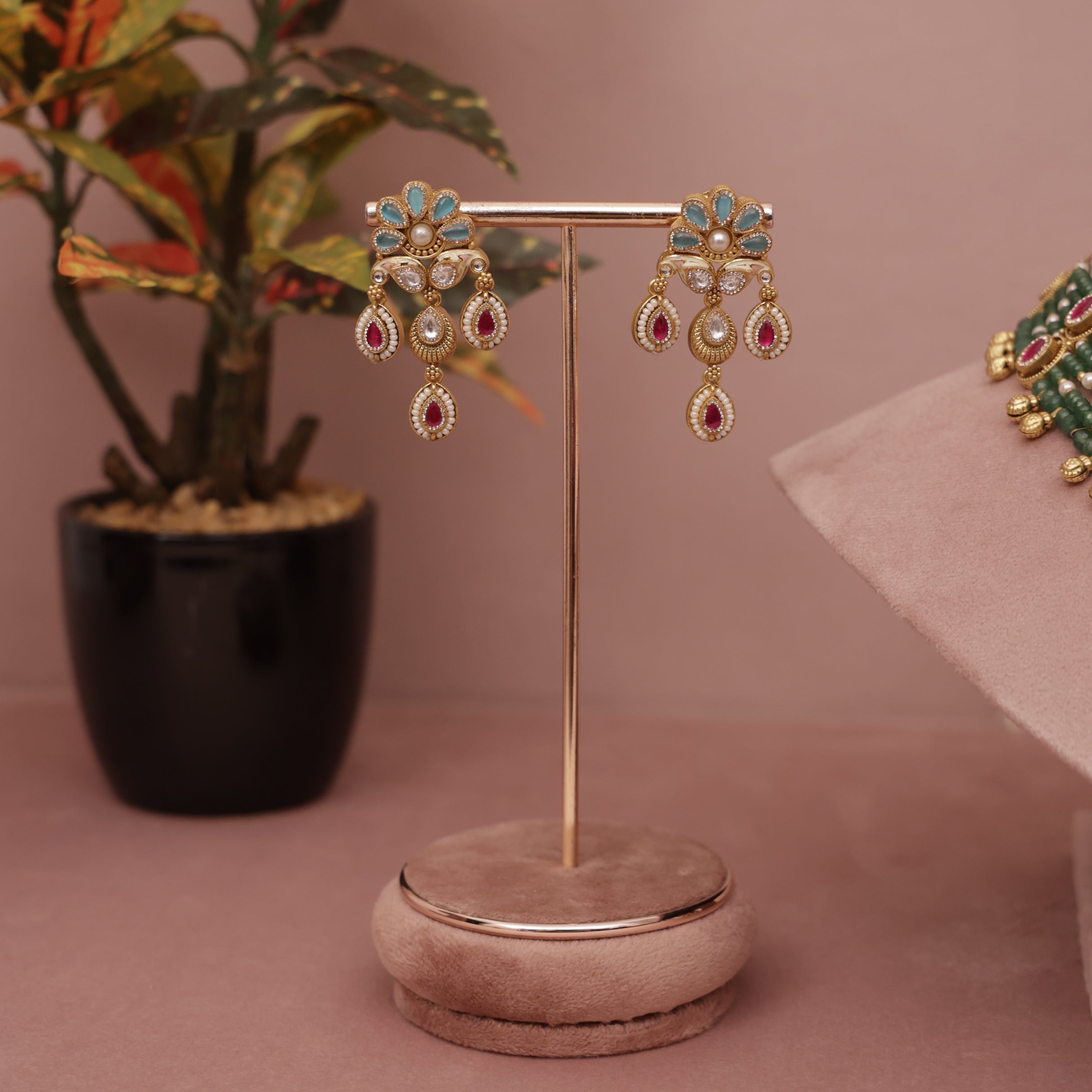 Heritage Necklace set