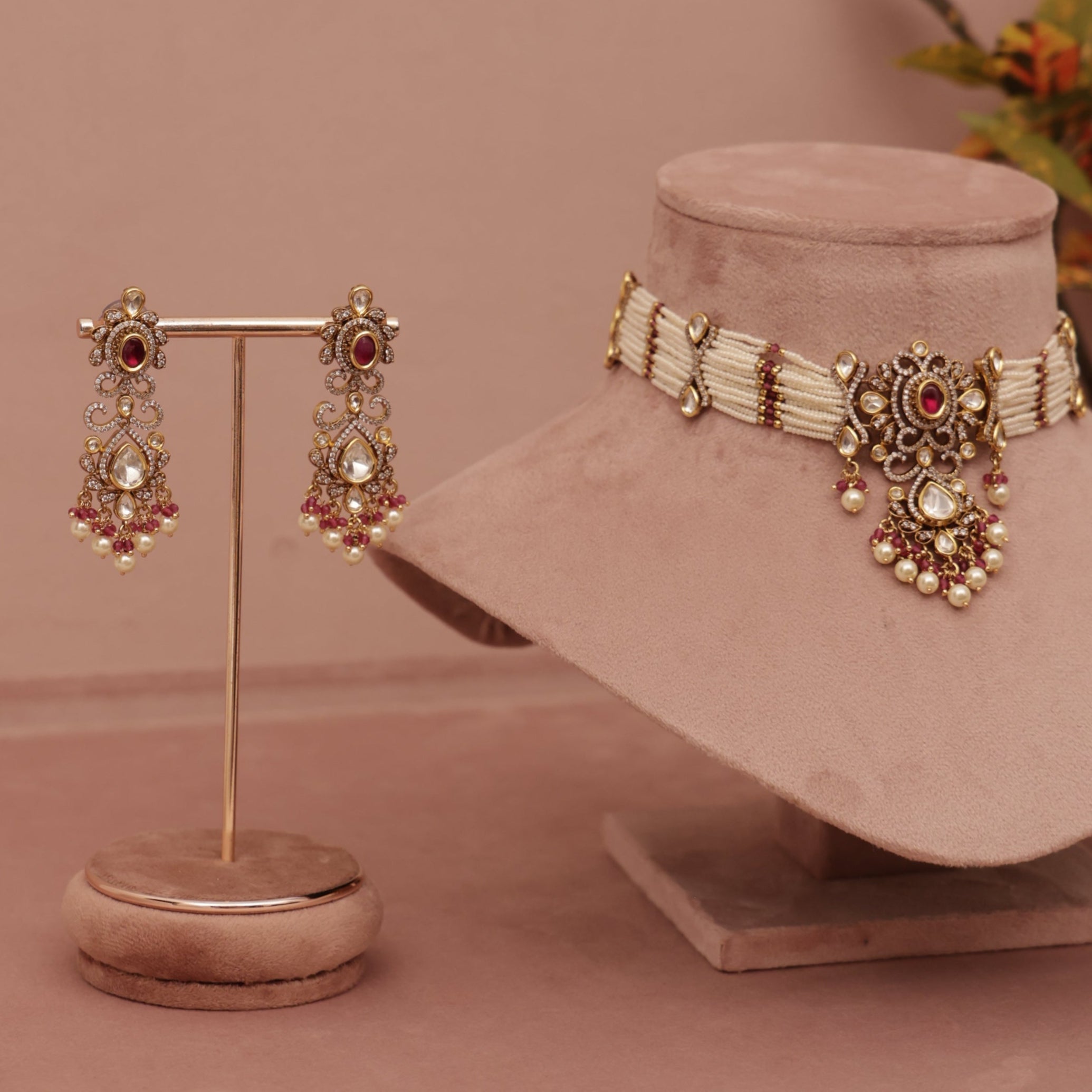 red choker for green outfit kundan choker necklace