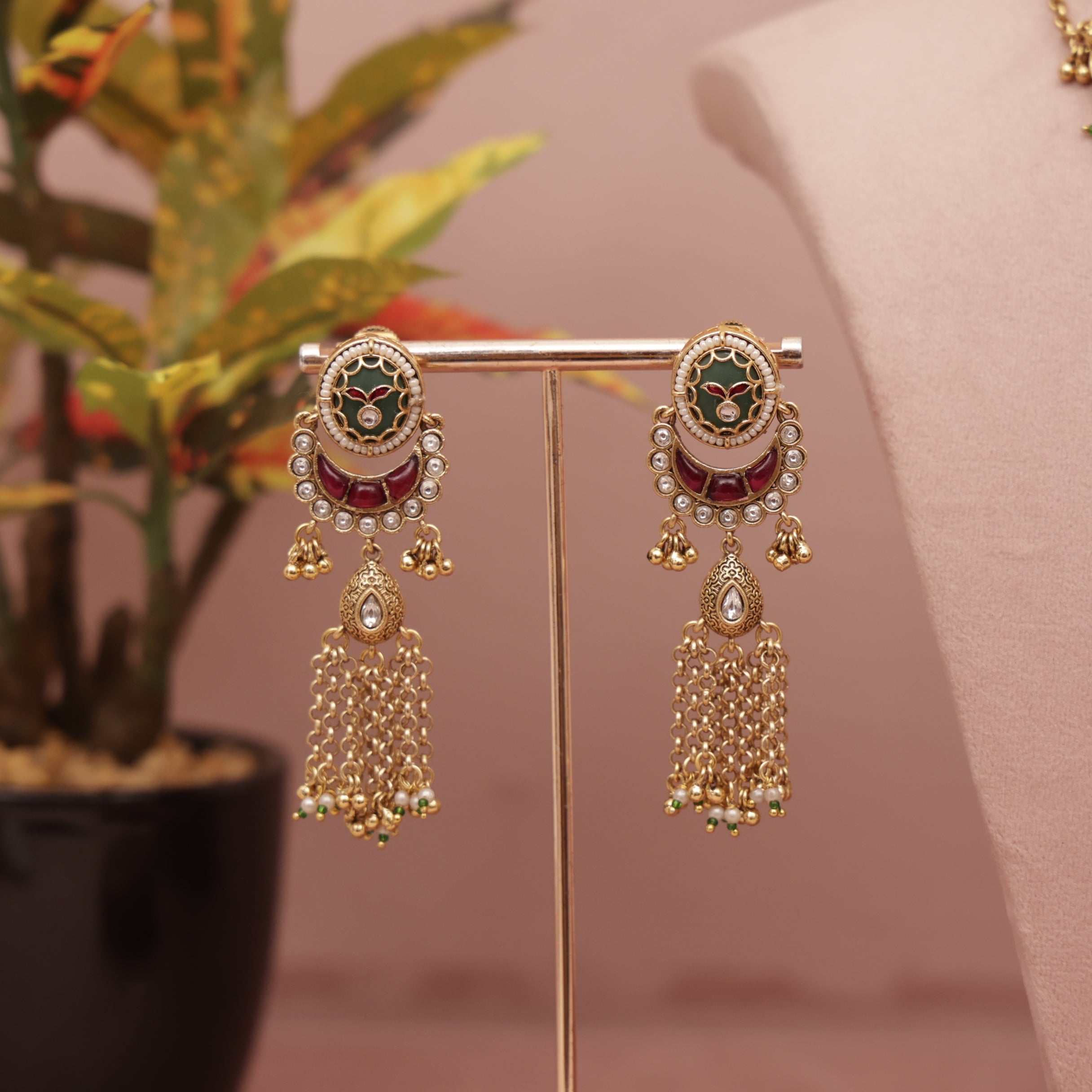 Antique Heritage Necklace Set