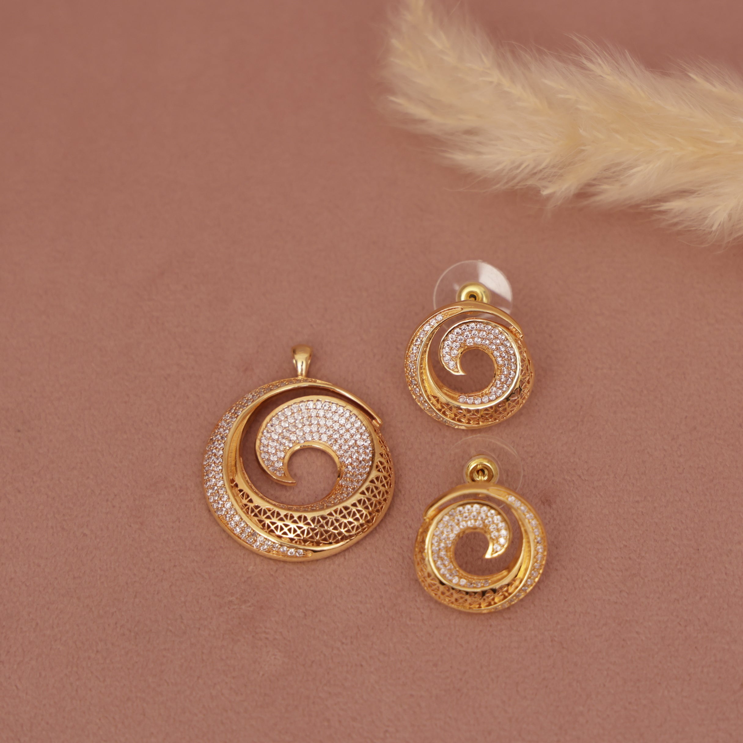 Chain Pendent Set
