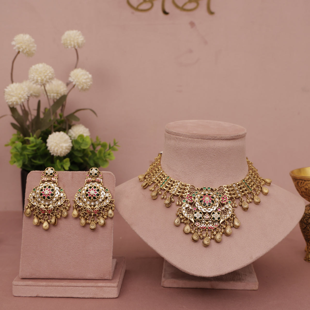 Antique Heritage Necklace set