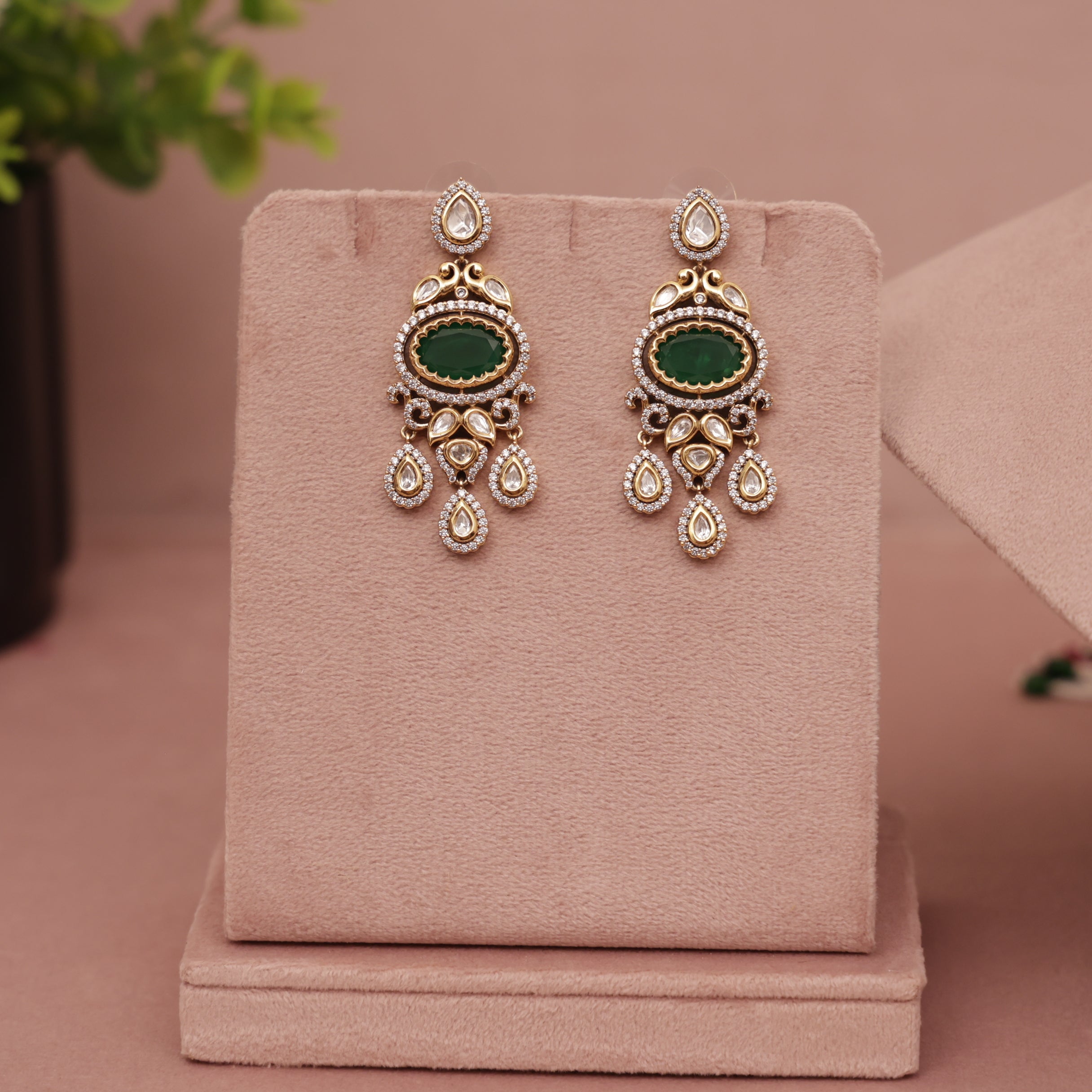 Premium Kundan Necklace Set