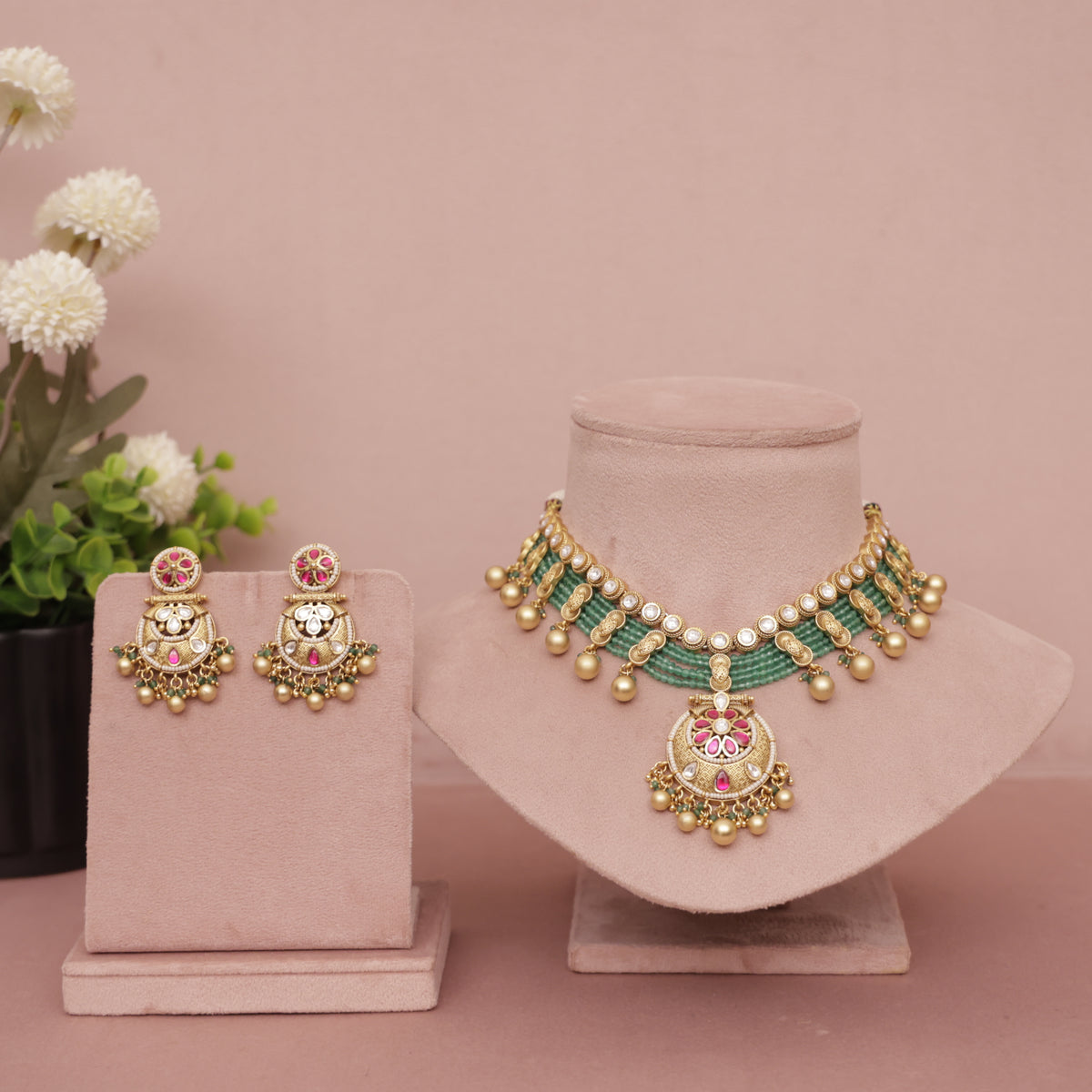 Antique Heritage Necklace set