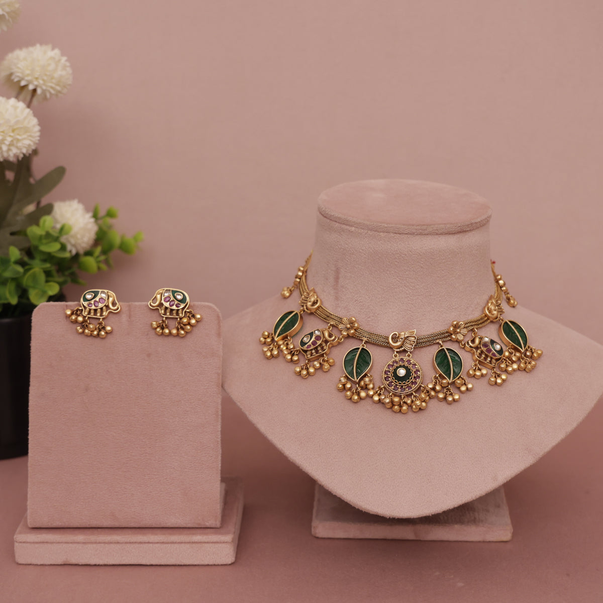 Antique Heritage Necklace set