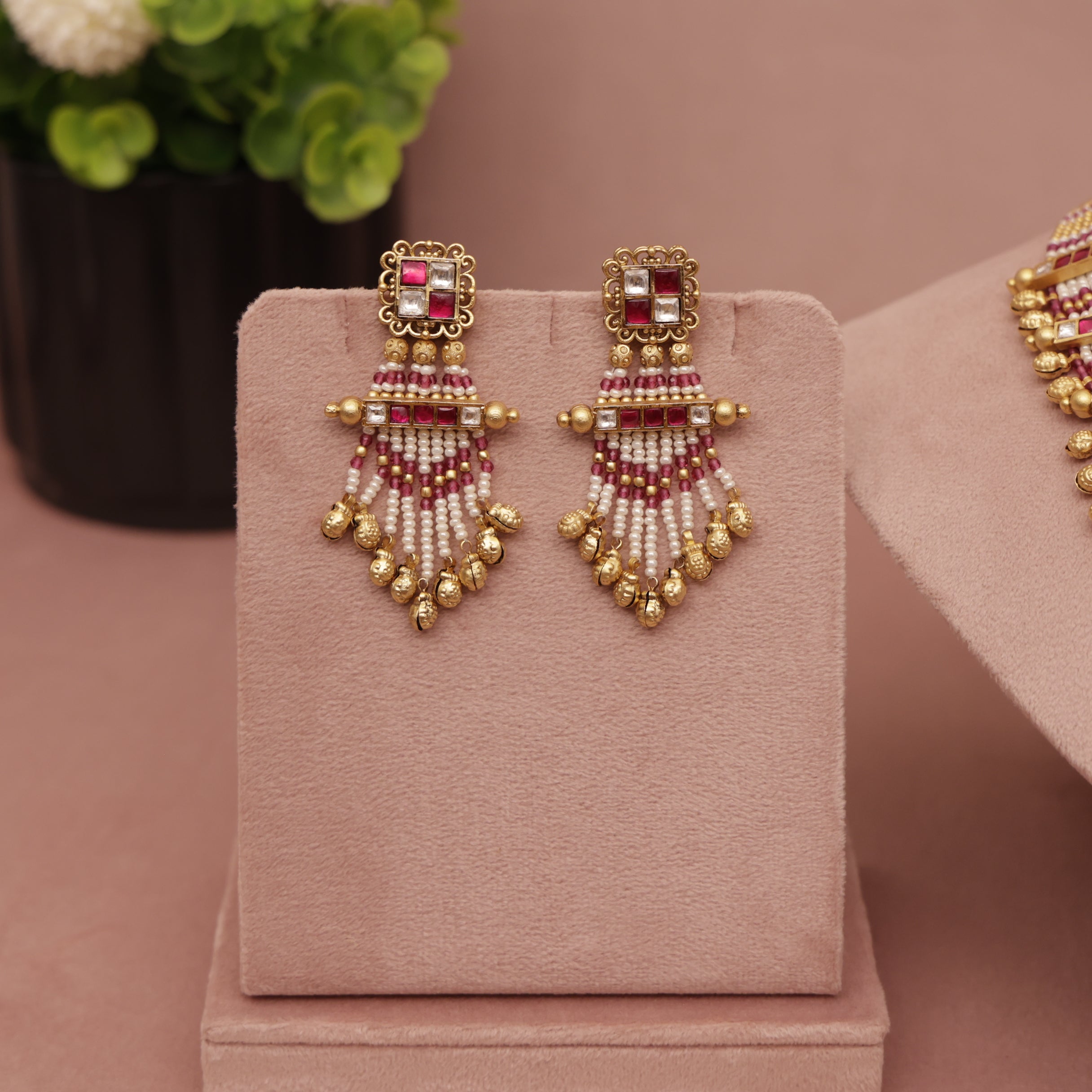 Heritage Necklace set
