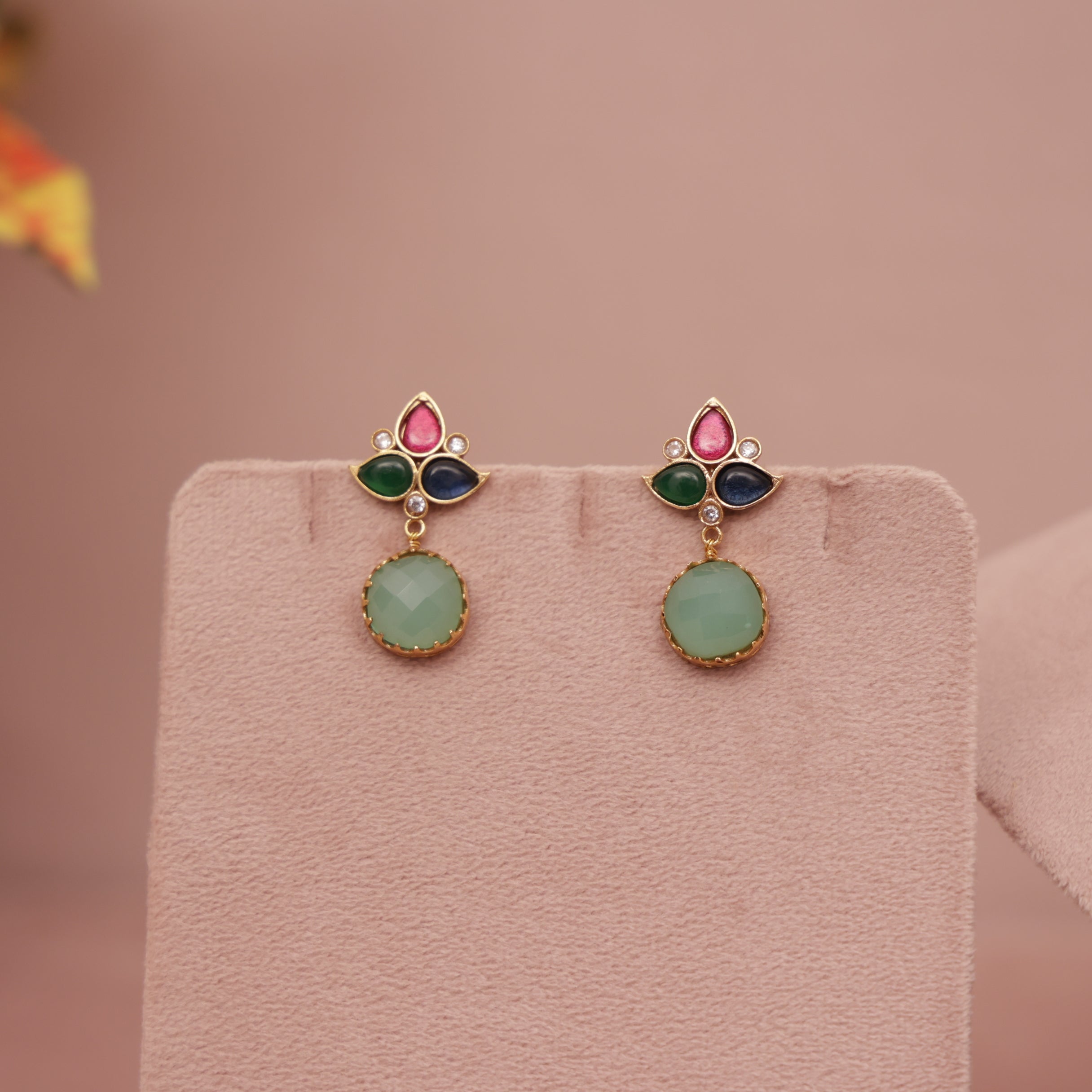 Kundan Hasali Necklace Set