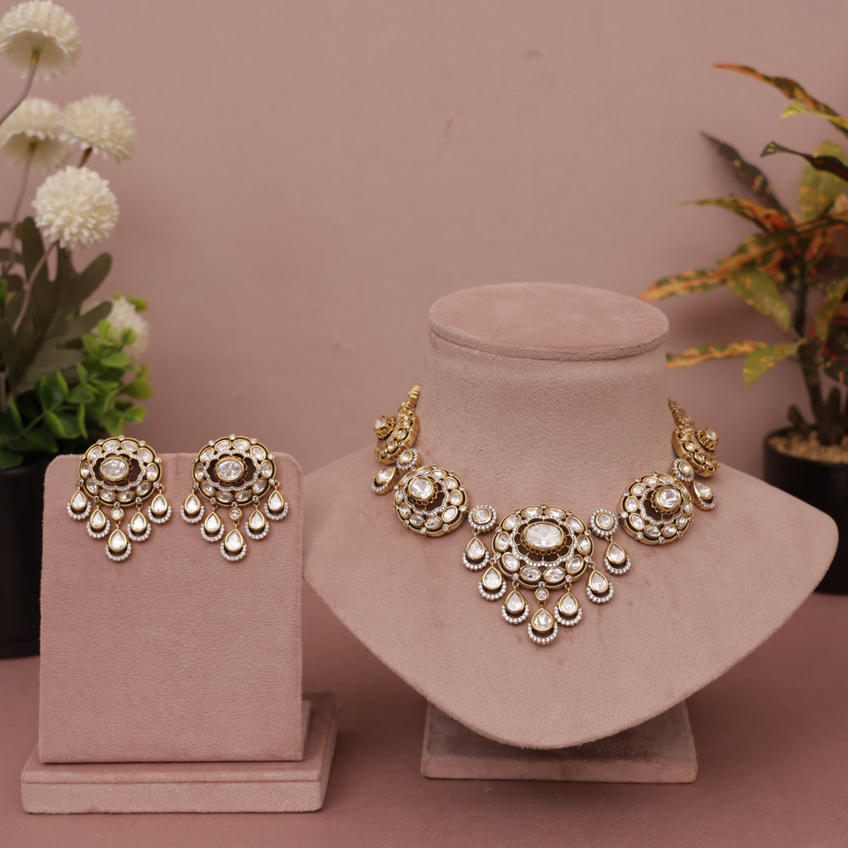 Premium Kundan Necklace Set