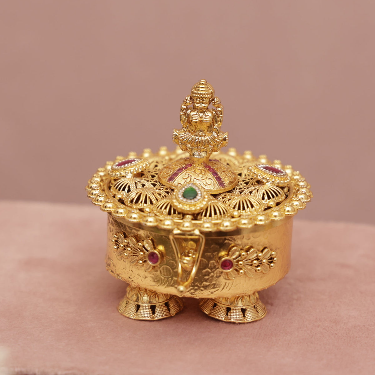 Sindoor Dabbi