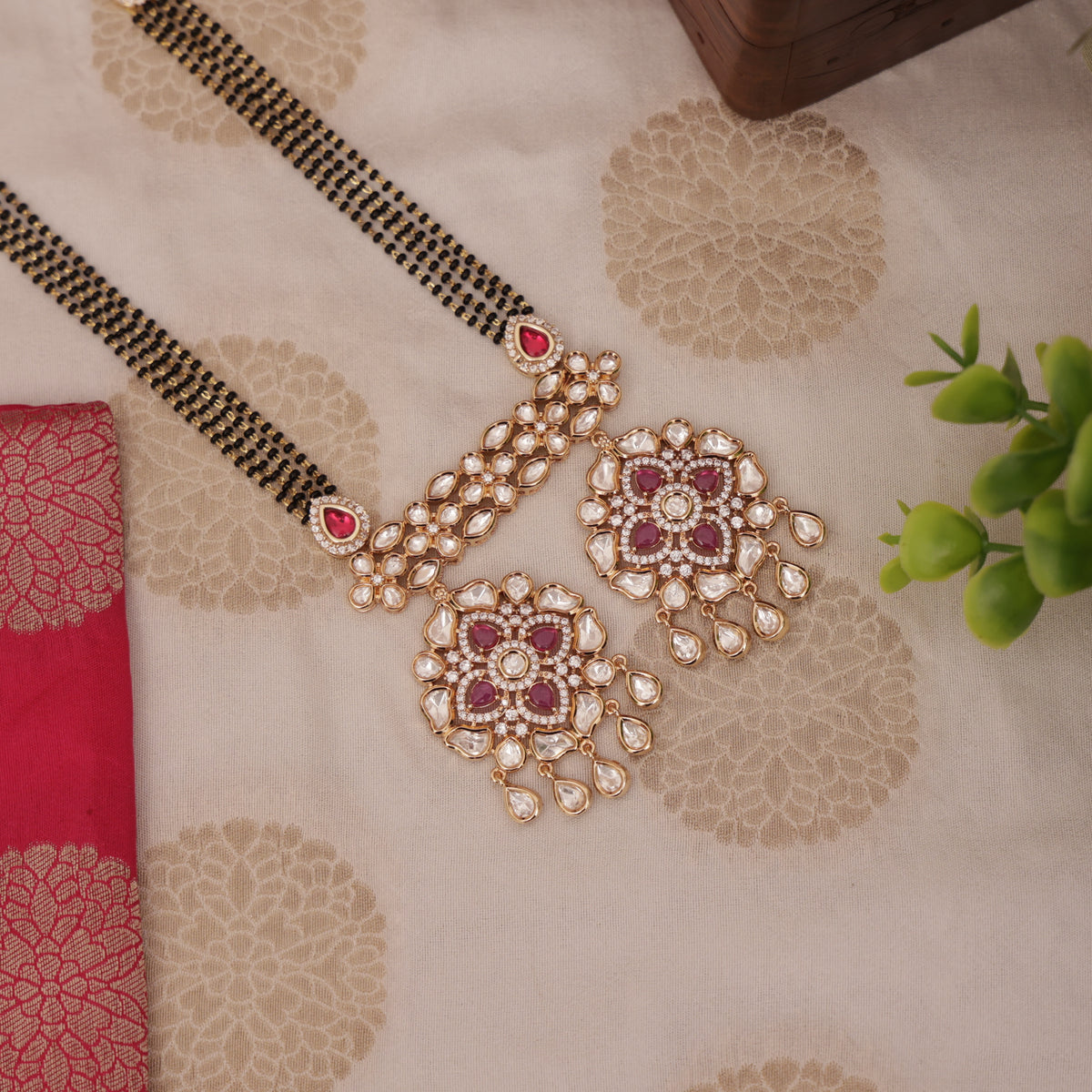 Polki Kundan Wati Mangalsutra