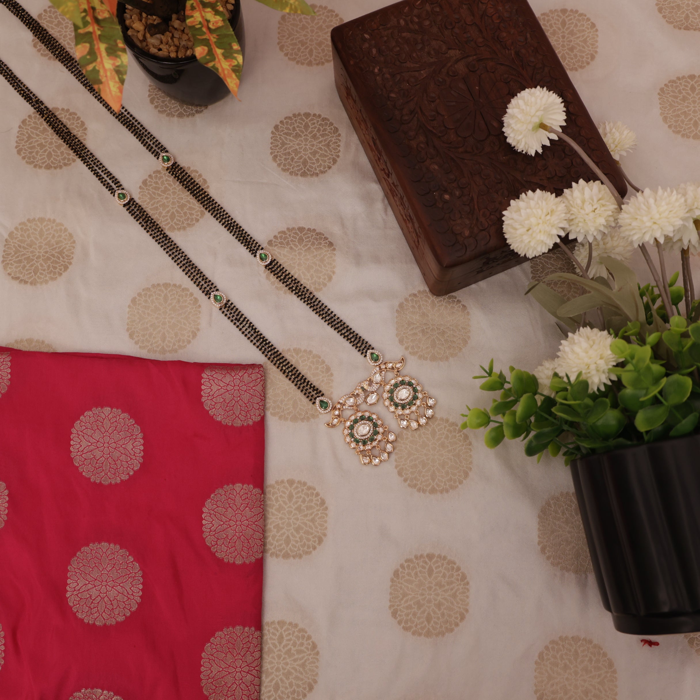 Polki Kundan Wati Mangalsutra