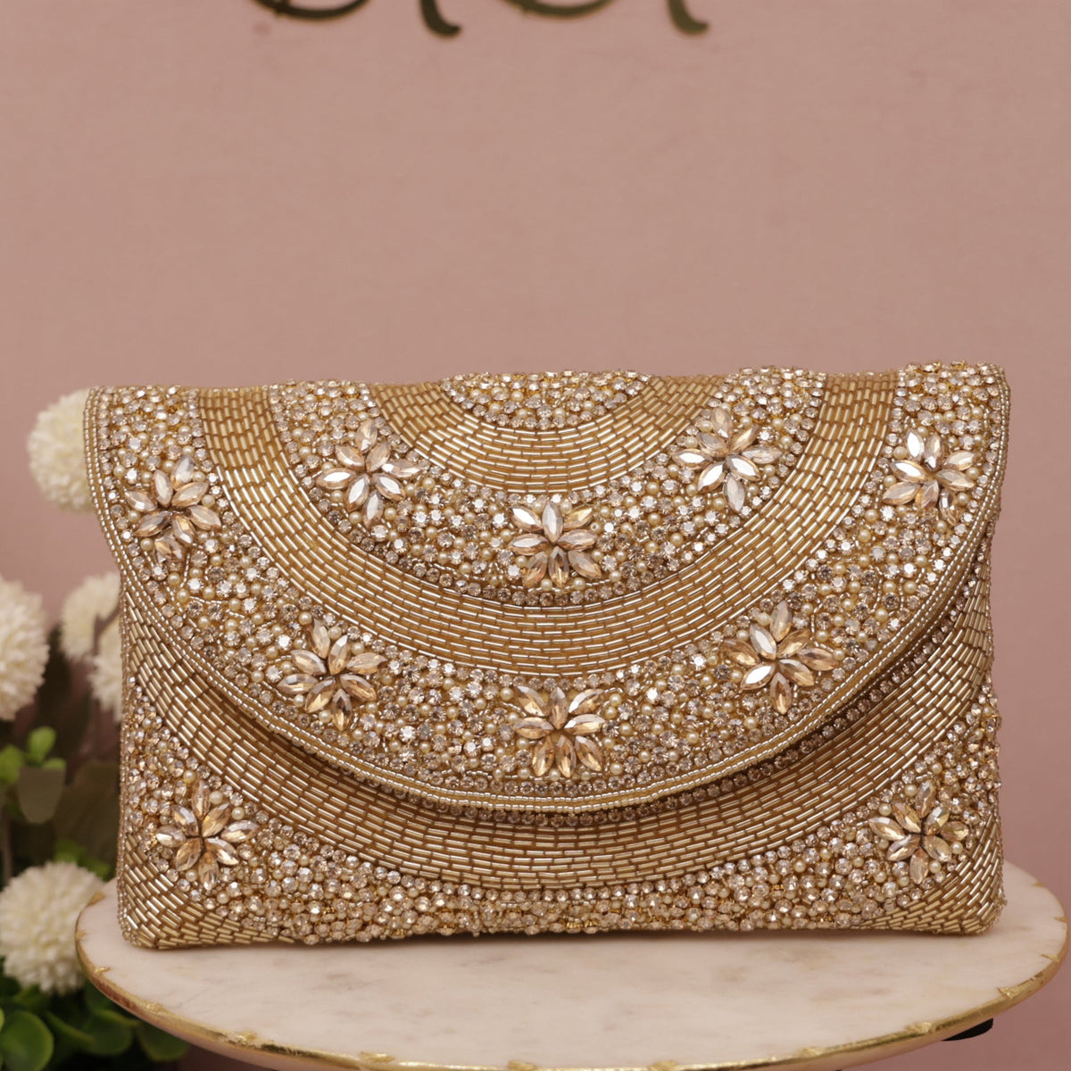 Decorative clutch bag 