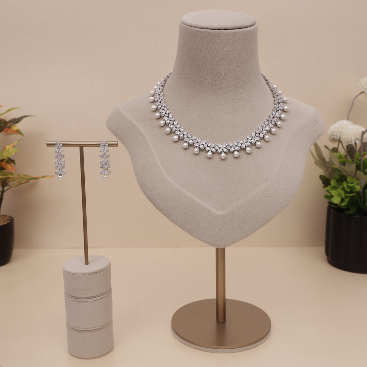 American Diamond Pearl Necklase Set