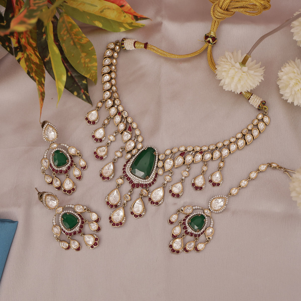 Premium Kundan Necklace Set
