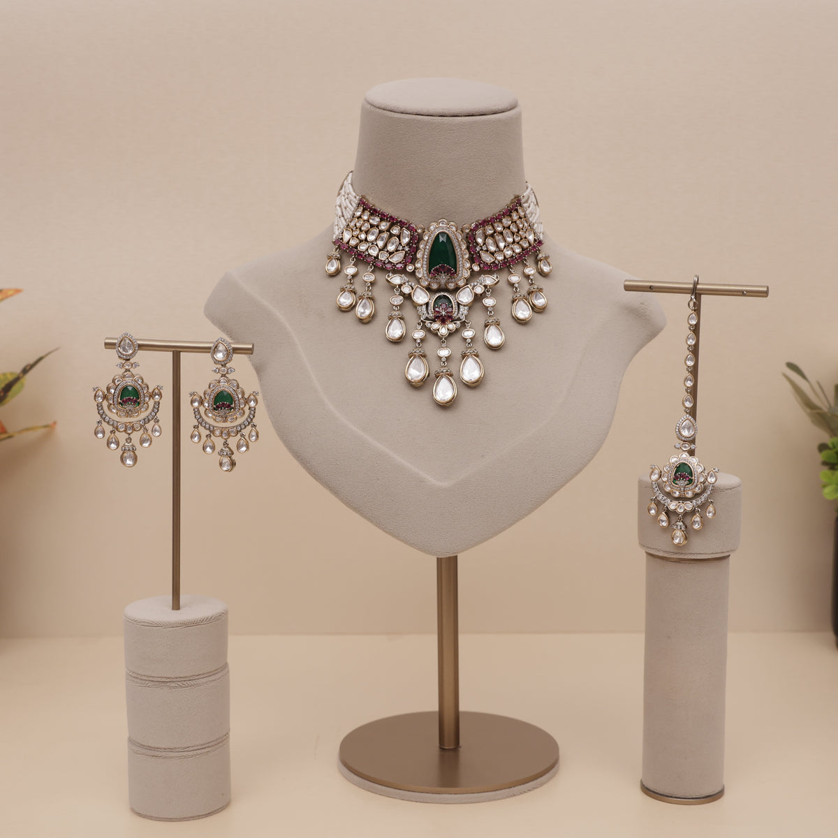 Premium Kundan Necklace Set