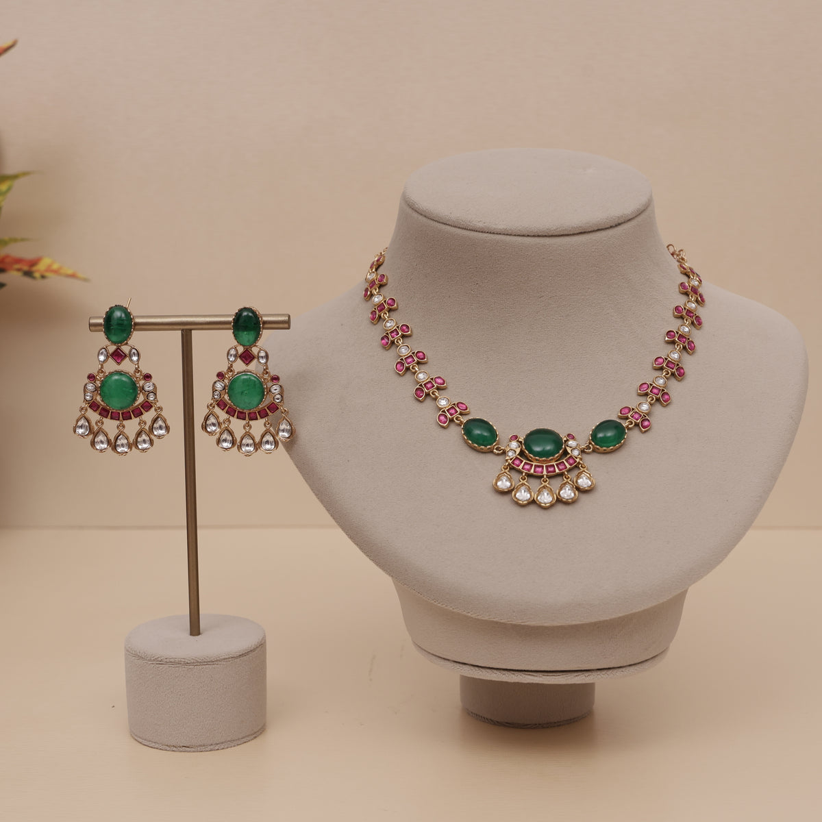 Premium Kundan Necklace Set