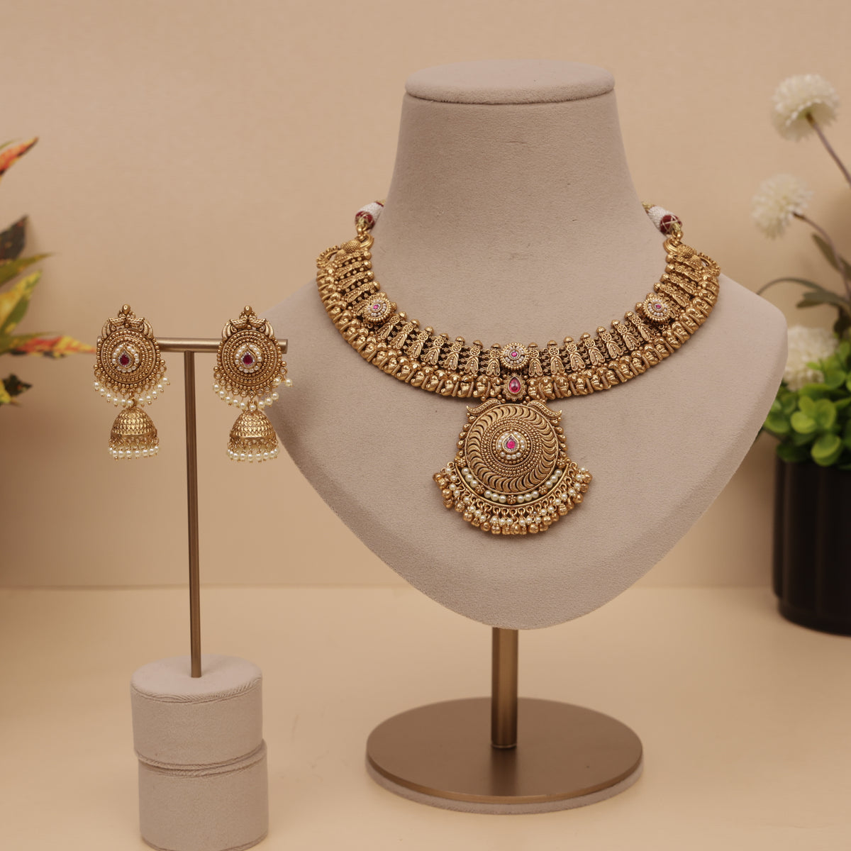 Antique Matt Gold  Necklace set