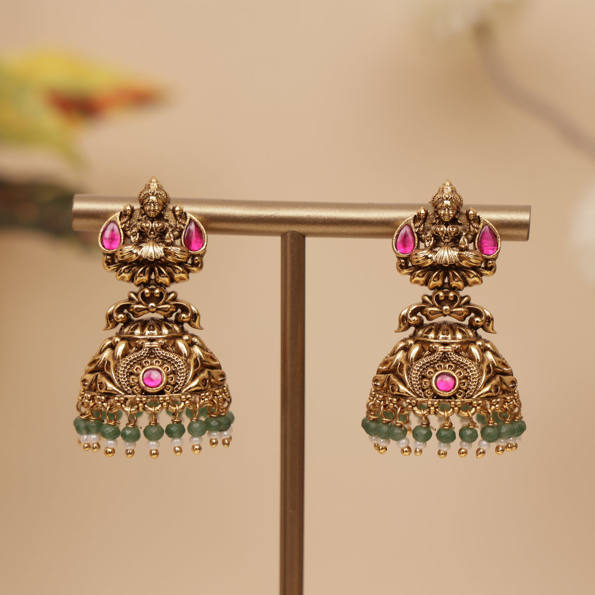 Antique Gold Jhumka Earring