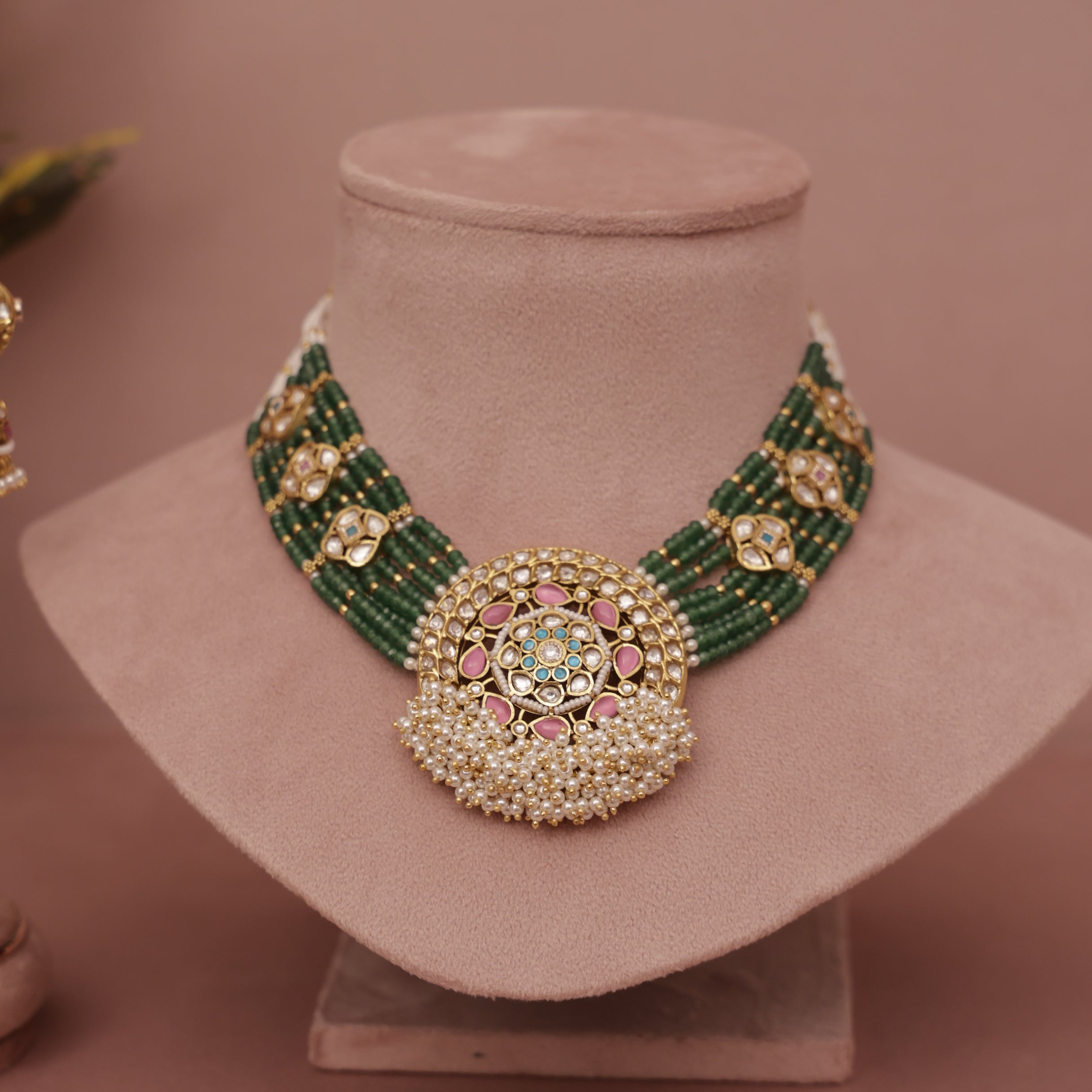 Antique Heritage Necklace Set