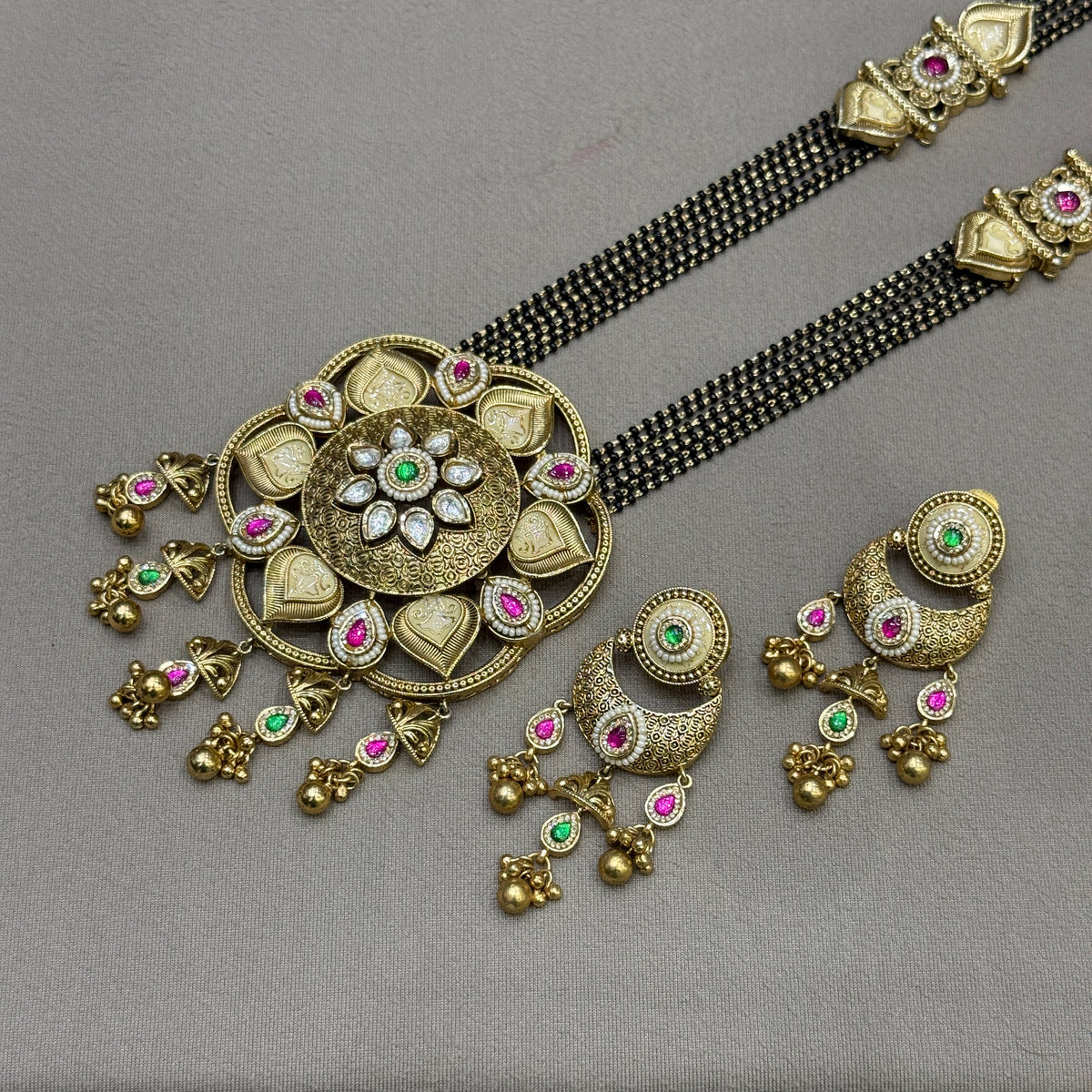 Antique Kundan 36 Inch Long Mangalsutra Set
