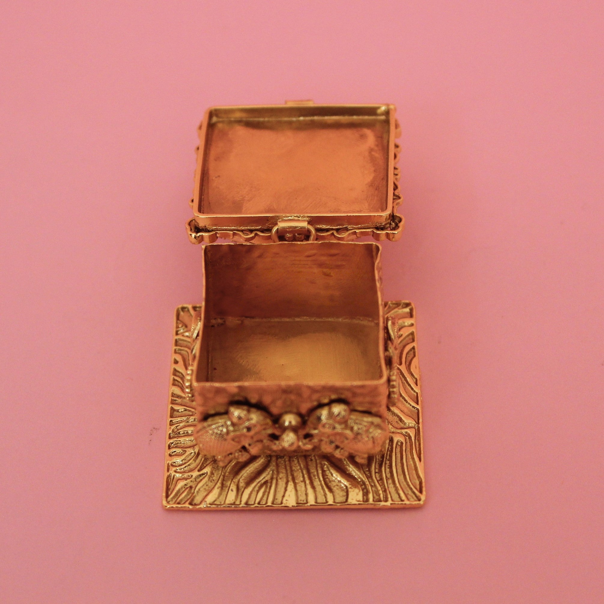 Kundan Fancy Kumkum Box