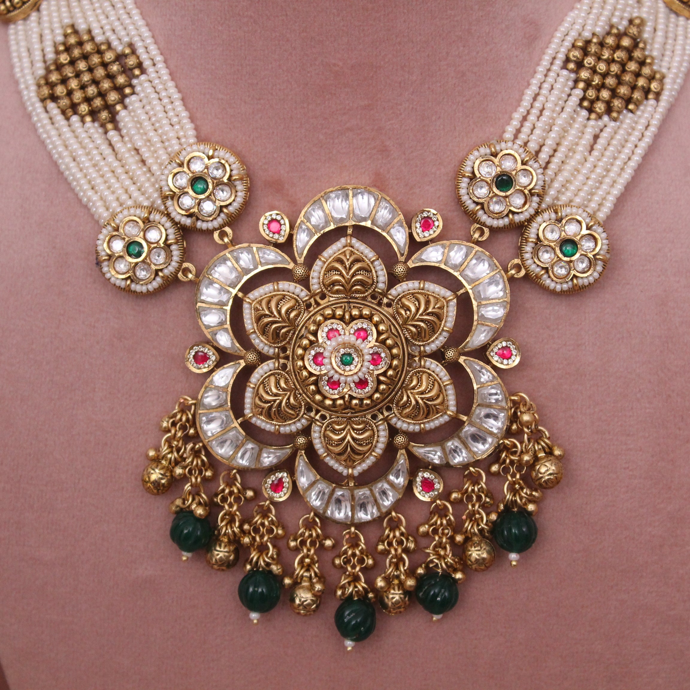 Antique Heritage Necklace set