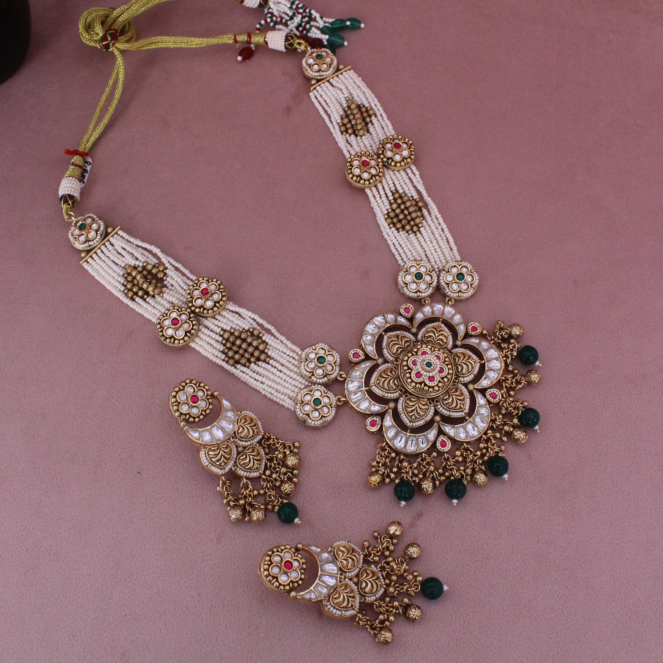 Antique Heritage Necklace set