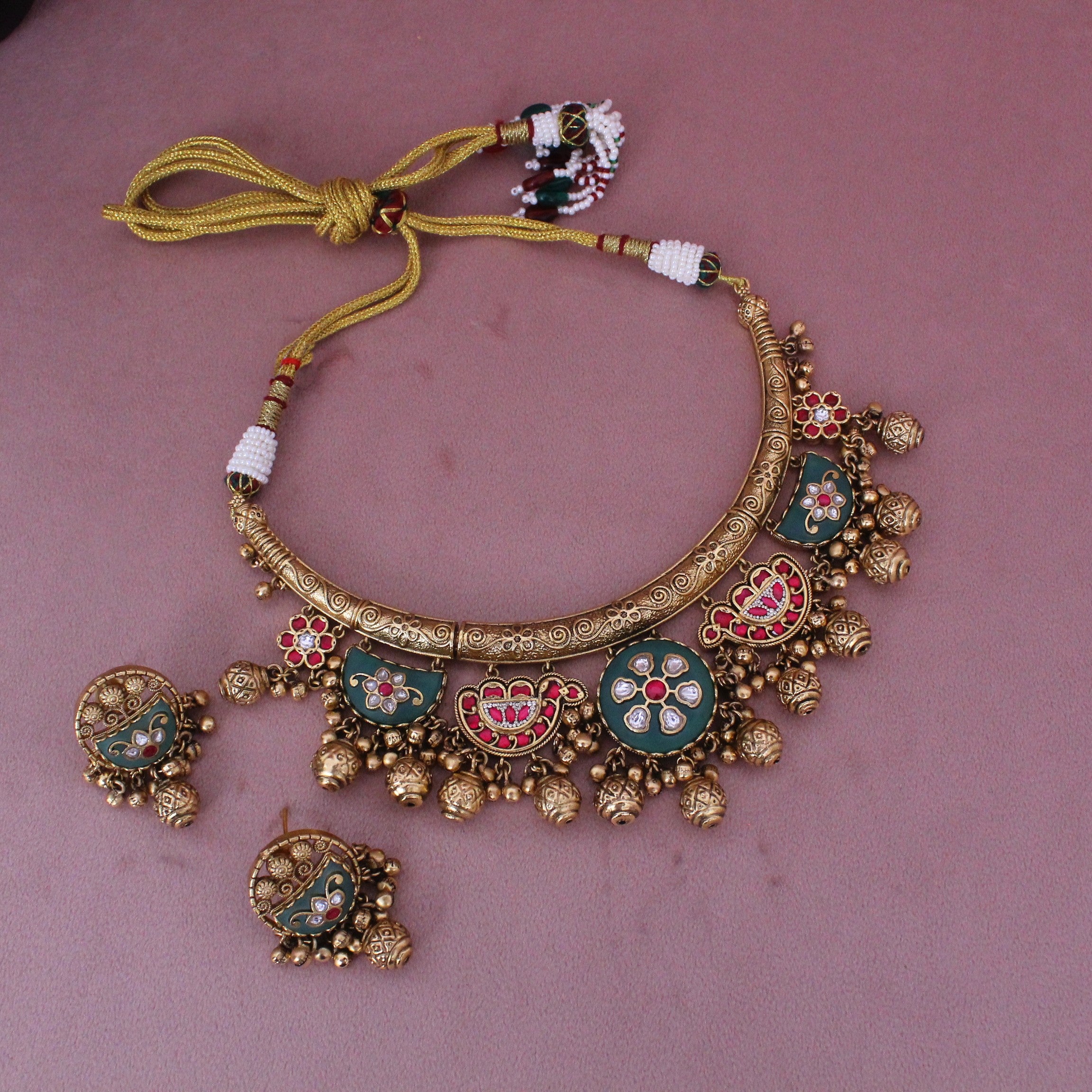 Antique Heritage Hasali Necklace Set