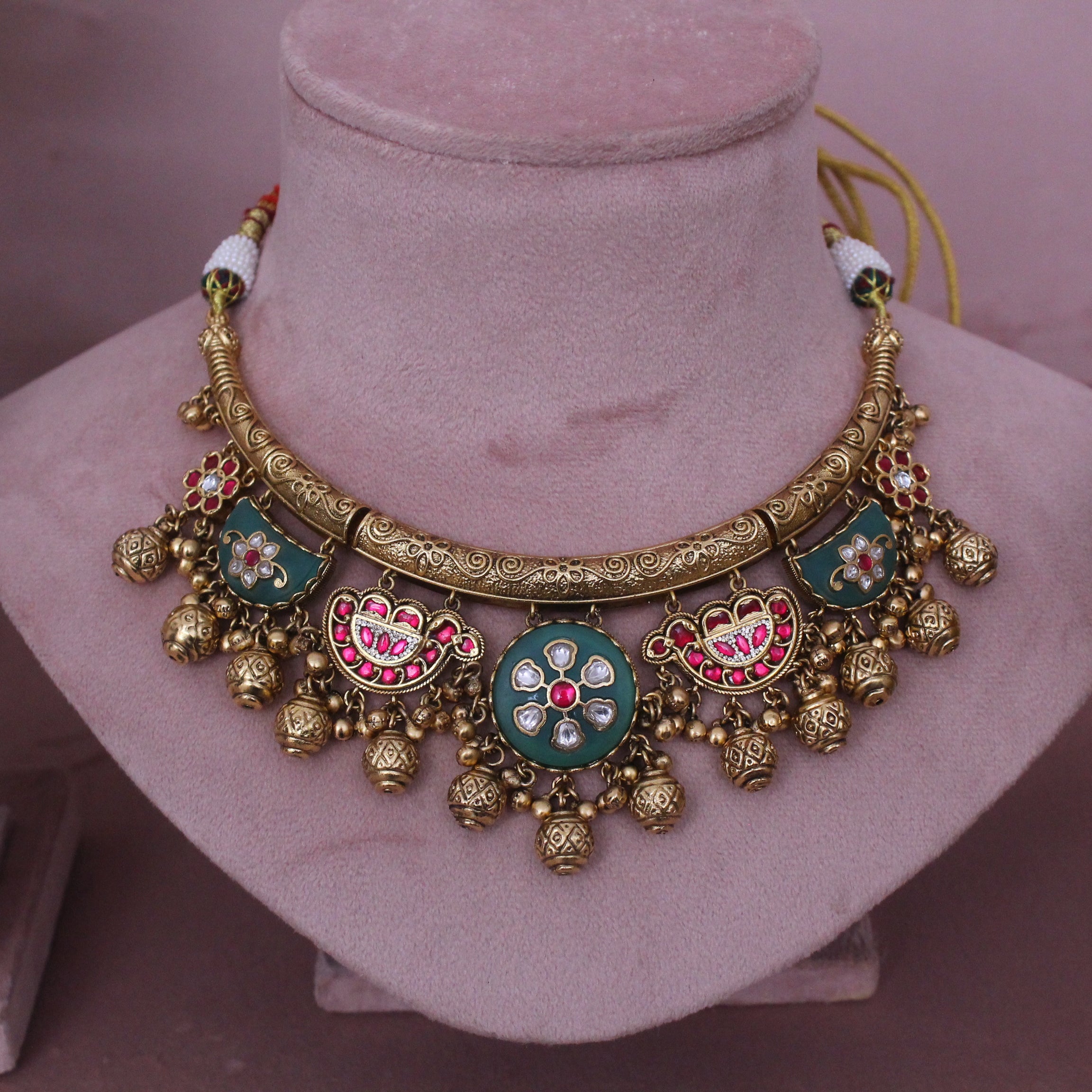 Antique Heritage Hasali Necklace Set