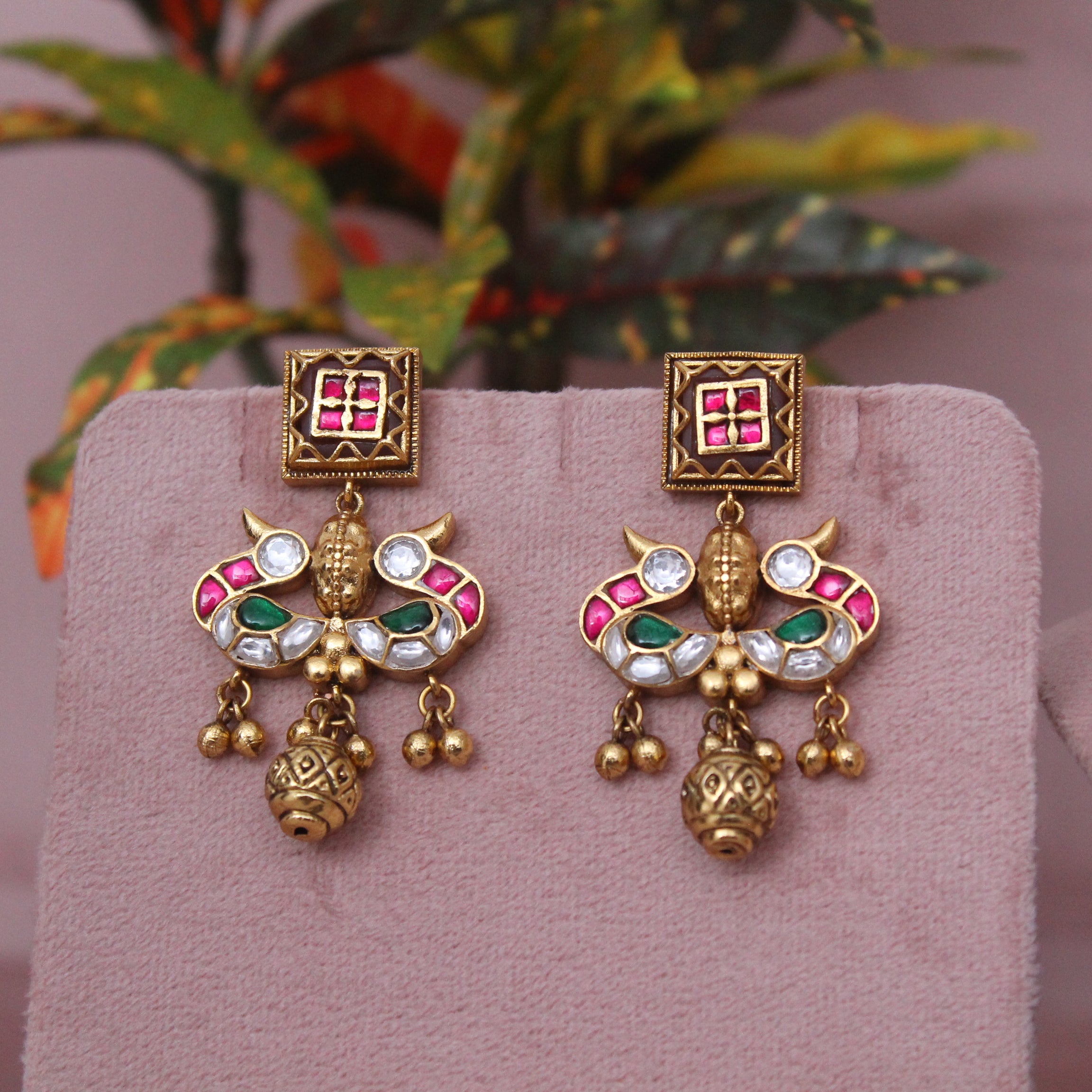 Antique Heritage Necklace set