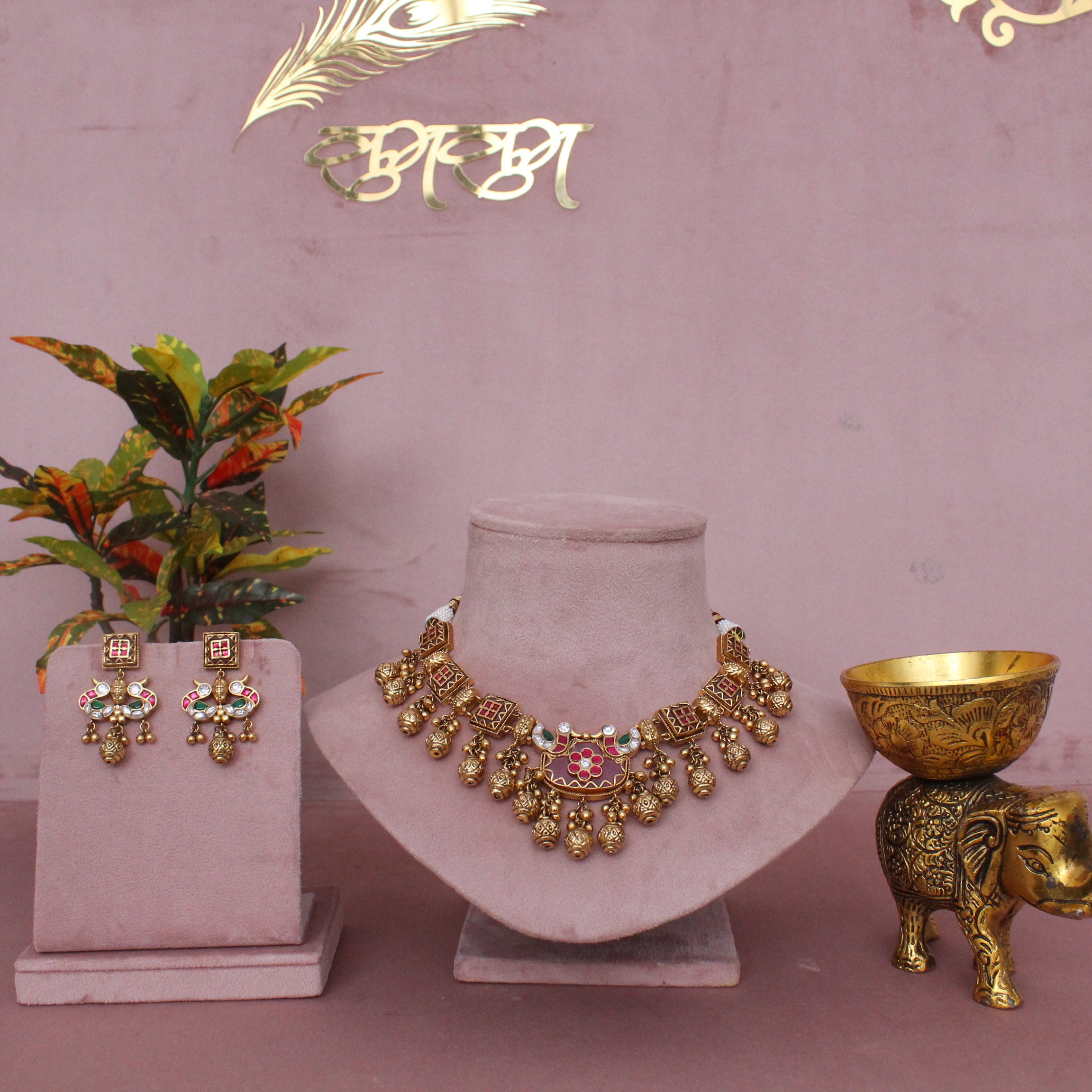 Antique Heritage Necklace set
