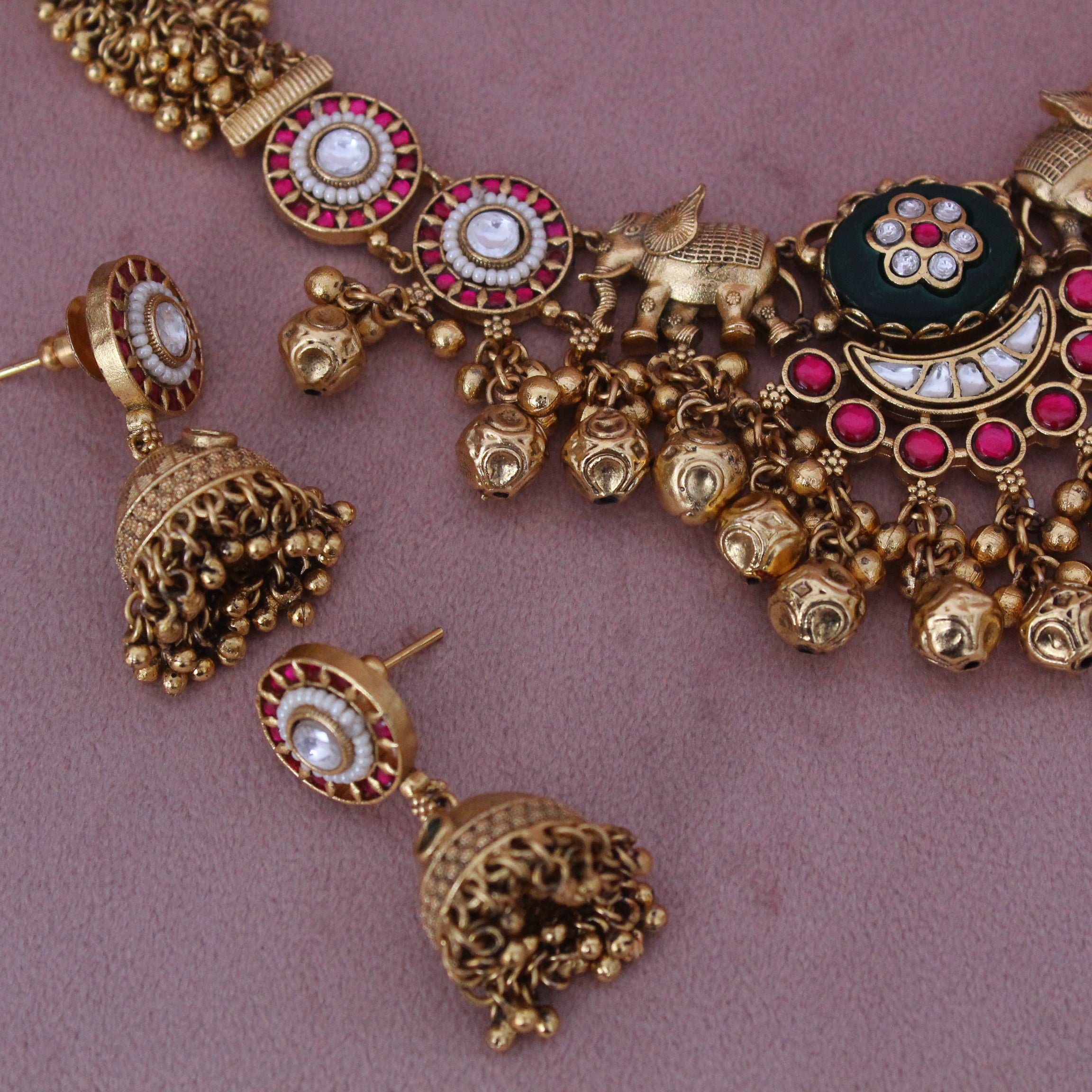 Antique Heritage Necklace set