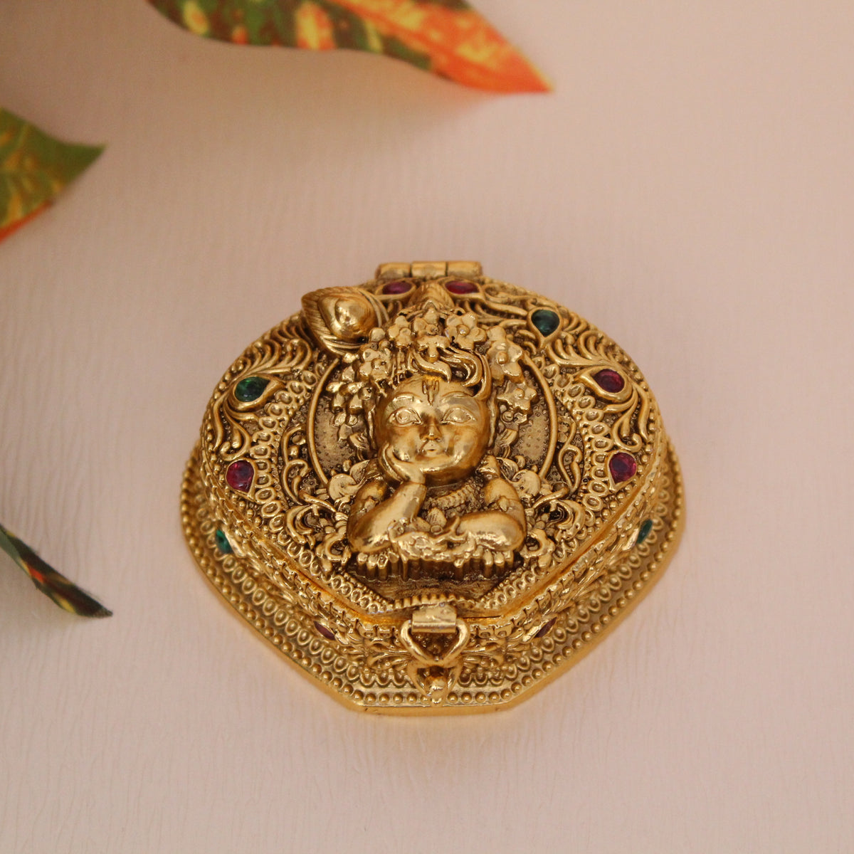 Laddu Gopal Sindoor Dabbi