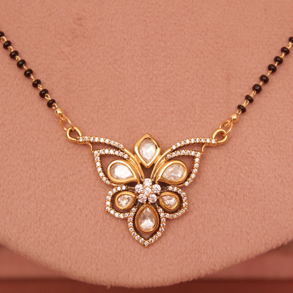 Short Daily wear Kundan Mangalsutra 18 Inch