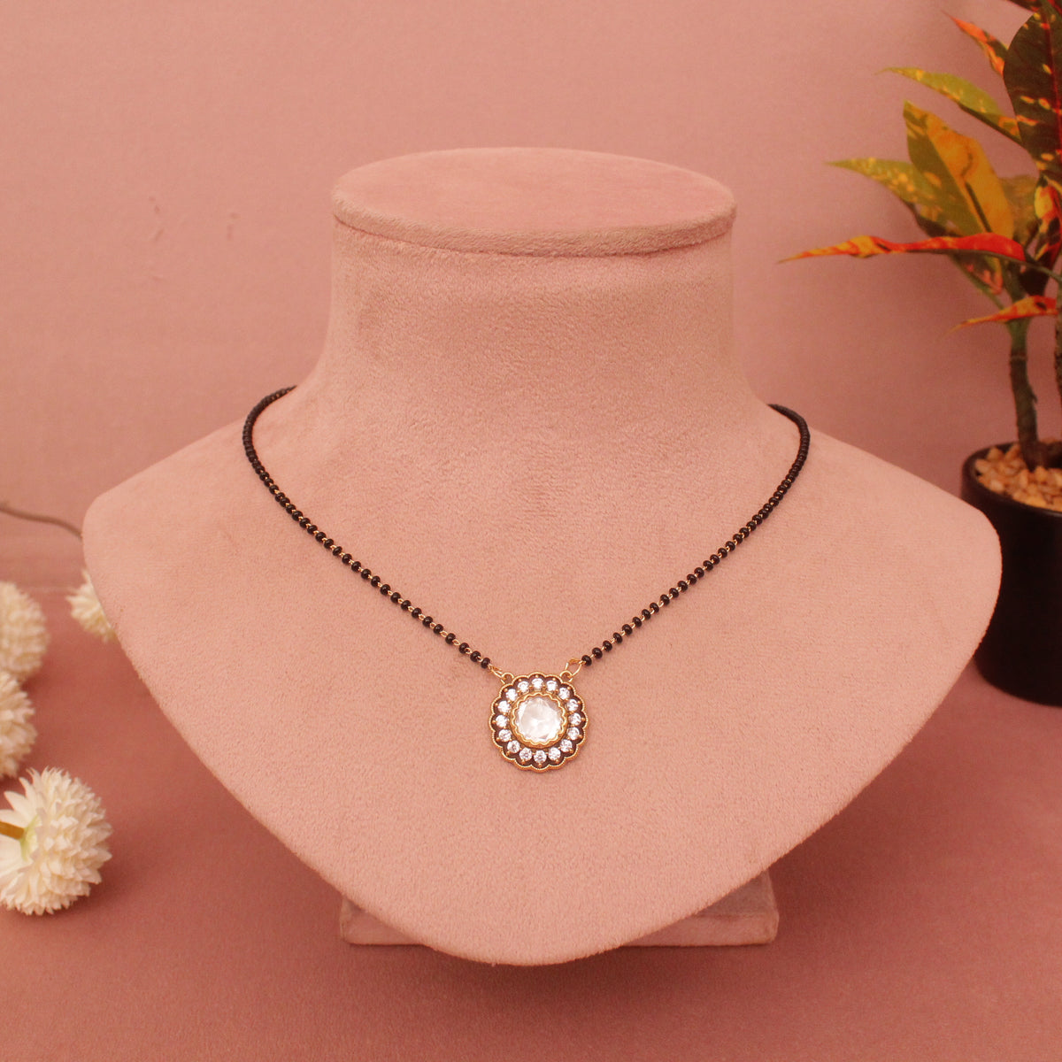 Short Daily wear Kundan Mangalsutra 18 Inch
