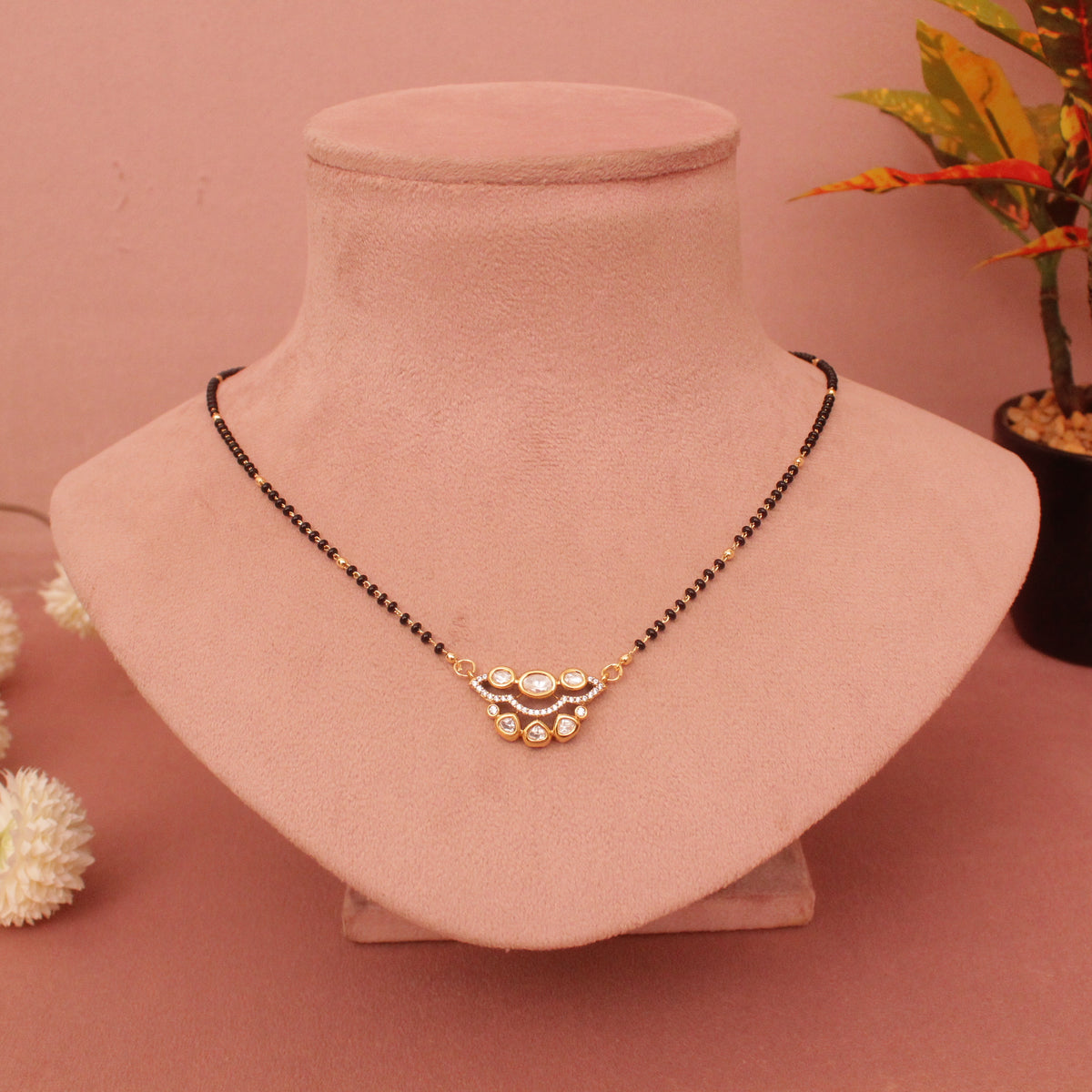 Short Daily wear Kundan Mangalsutra 18 Inch