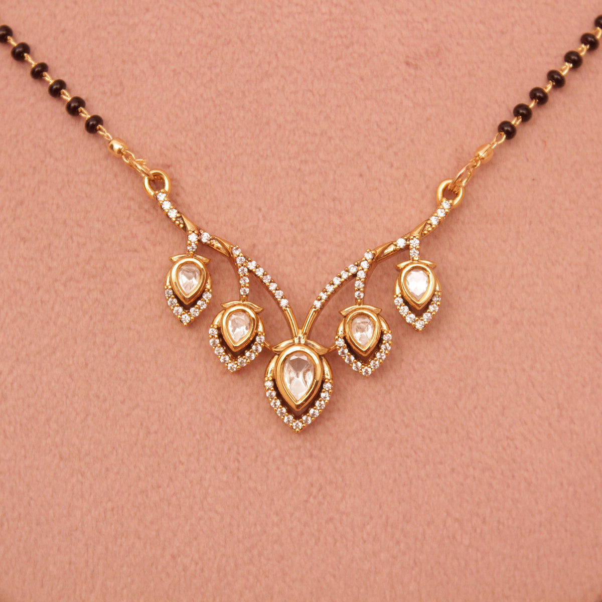 Short Daily wear Kundan Mangalsutra 18 Inch
