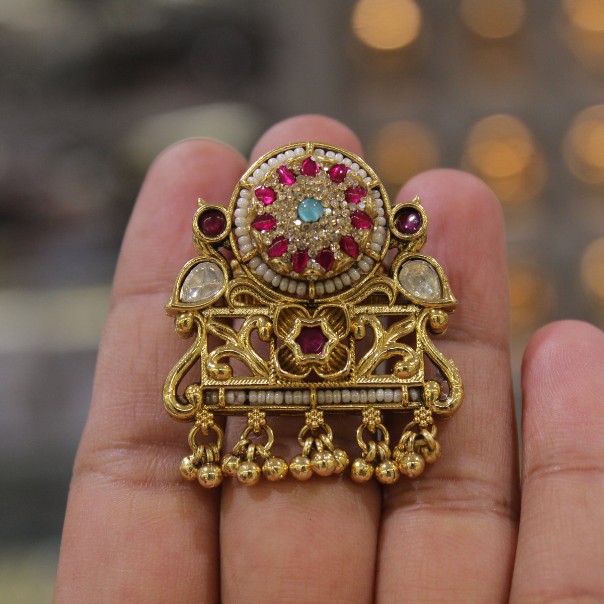 Antique Gold Heritage Swarovski Finger Ring