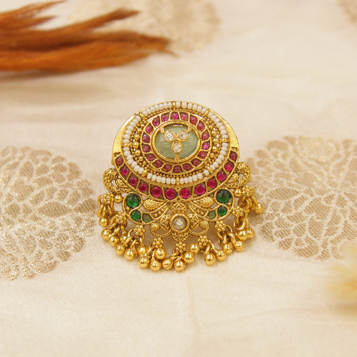 Antique Gold Heritage Finger Ring