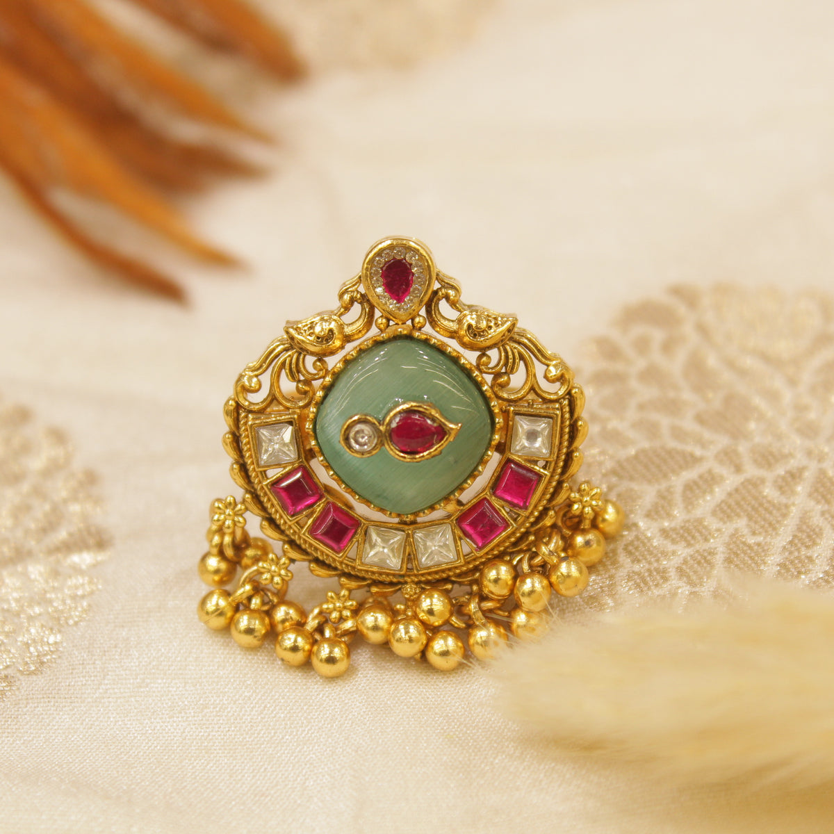 Antique Gold Heritage Finger Ring
