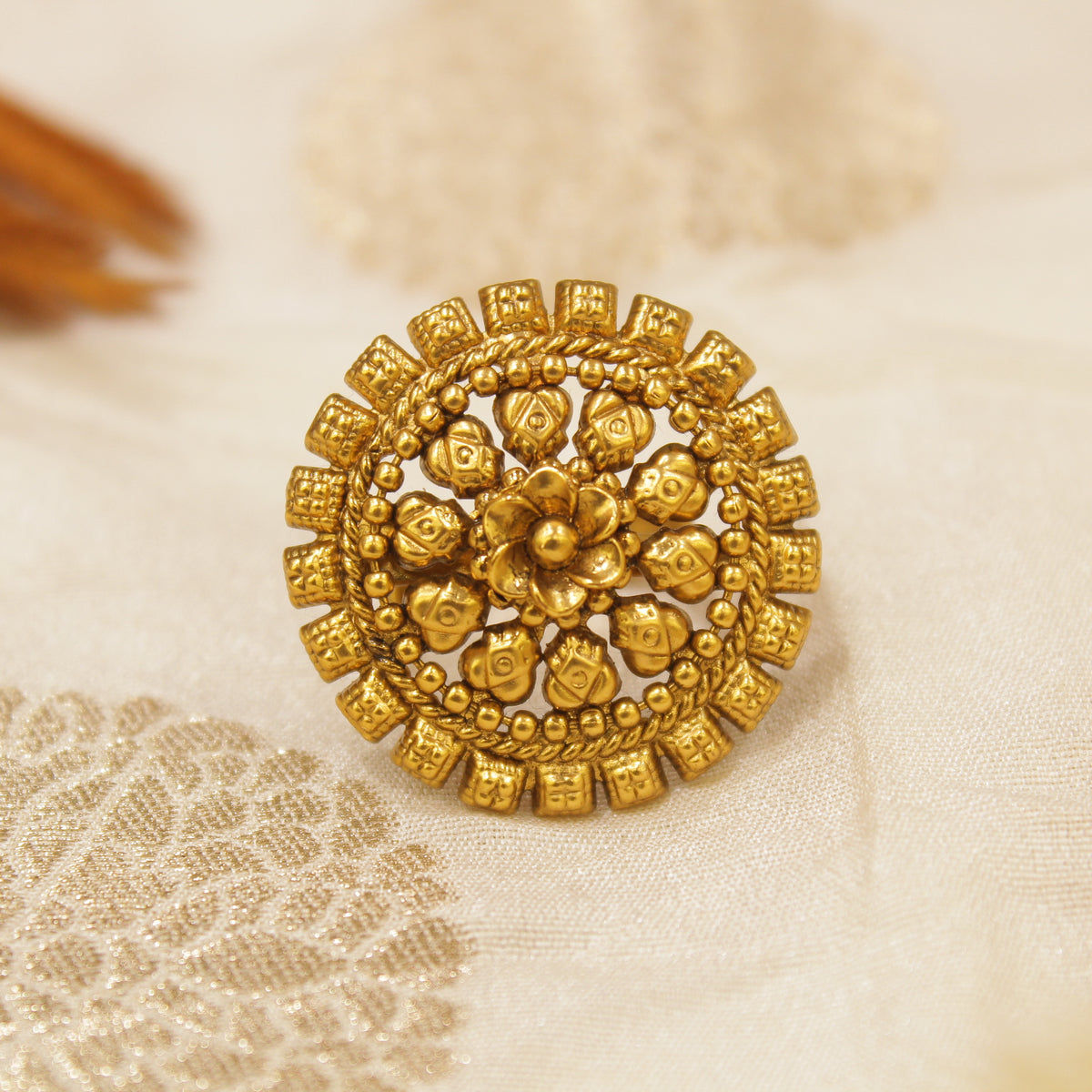 Antique Gold Matt Finger Ring