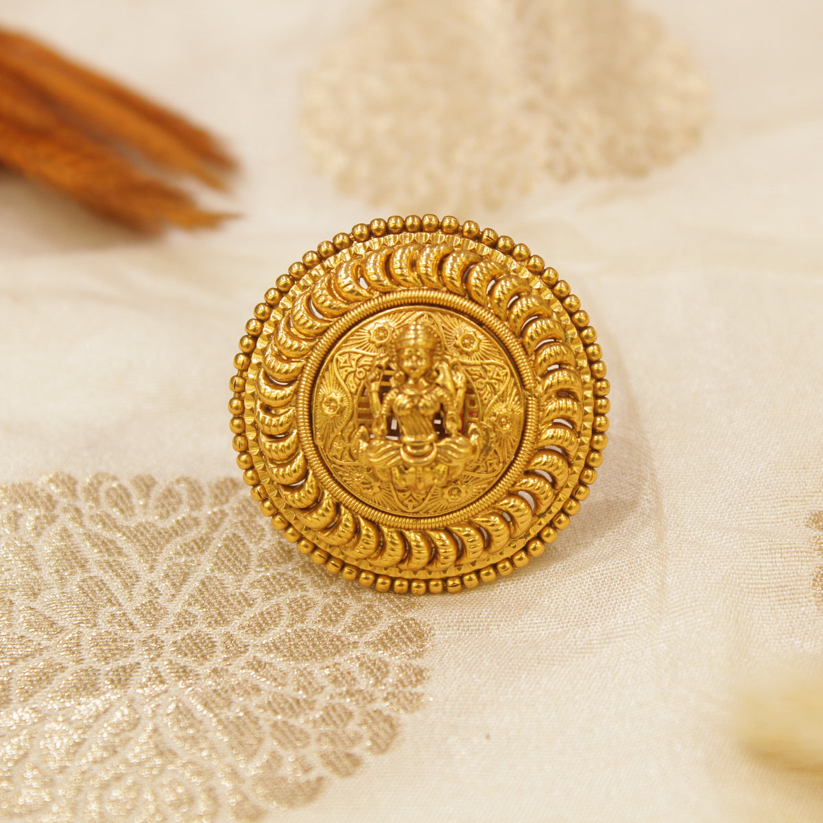 Antique Gold Matt Finger Ring