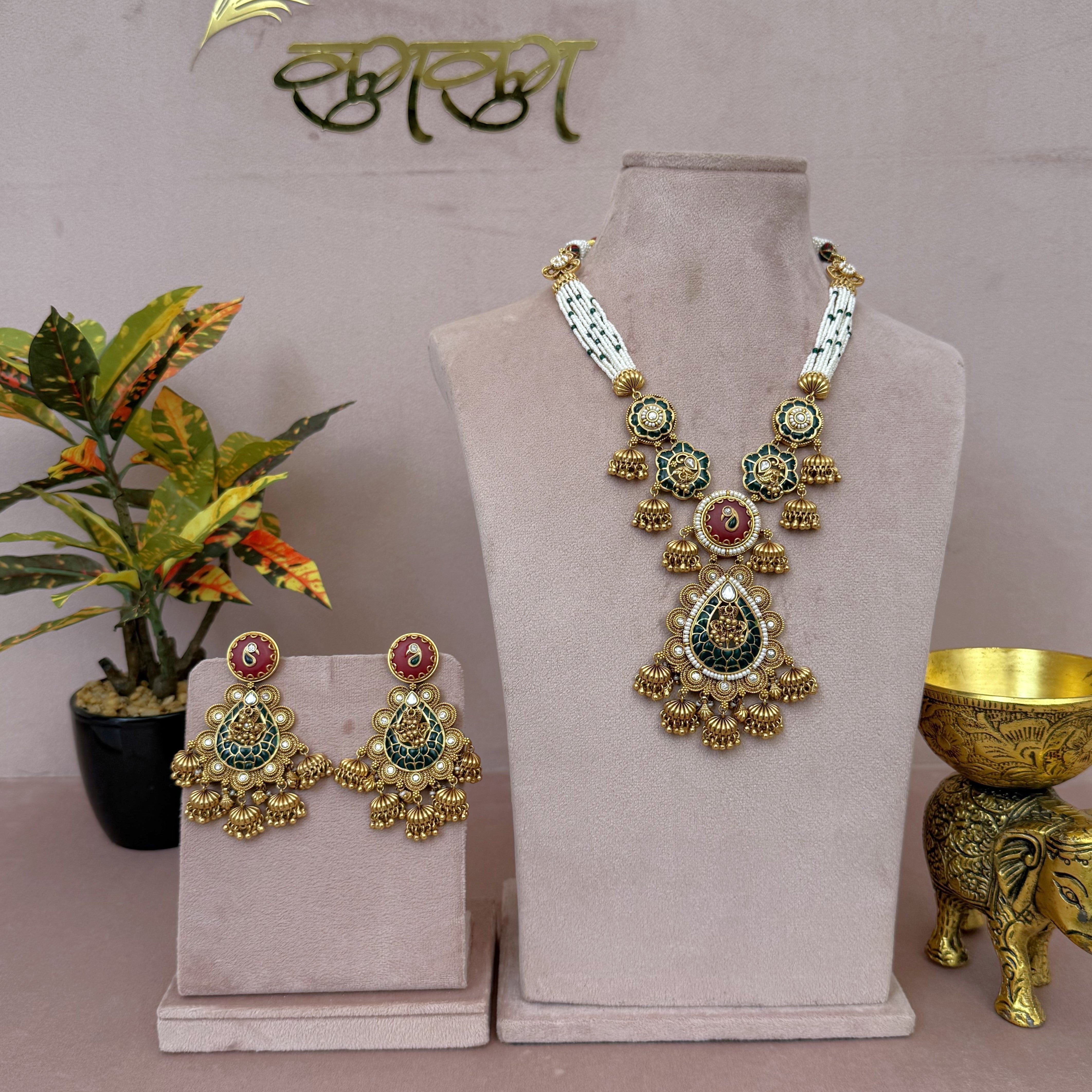 Heritage Necklace set