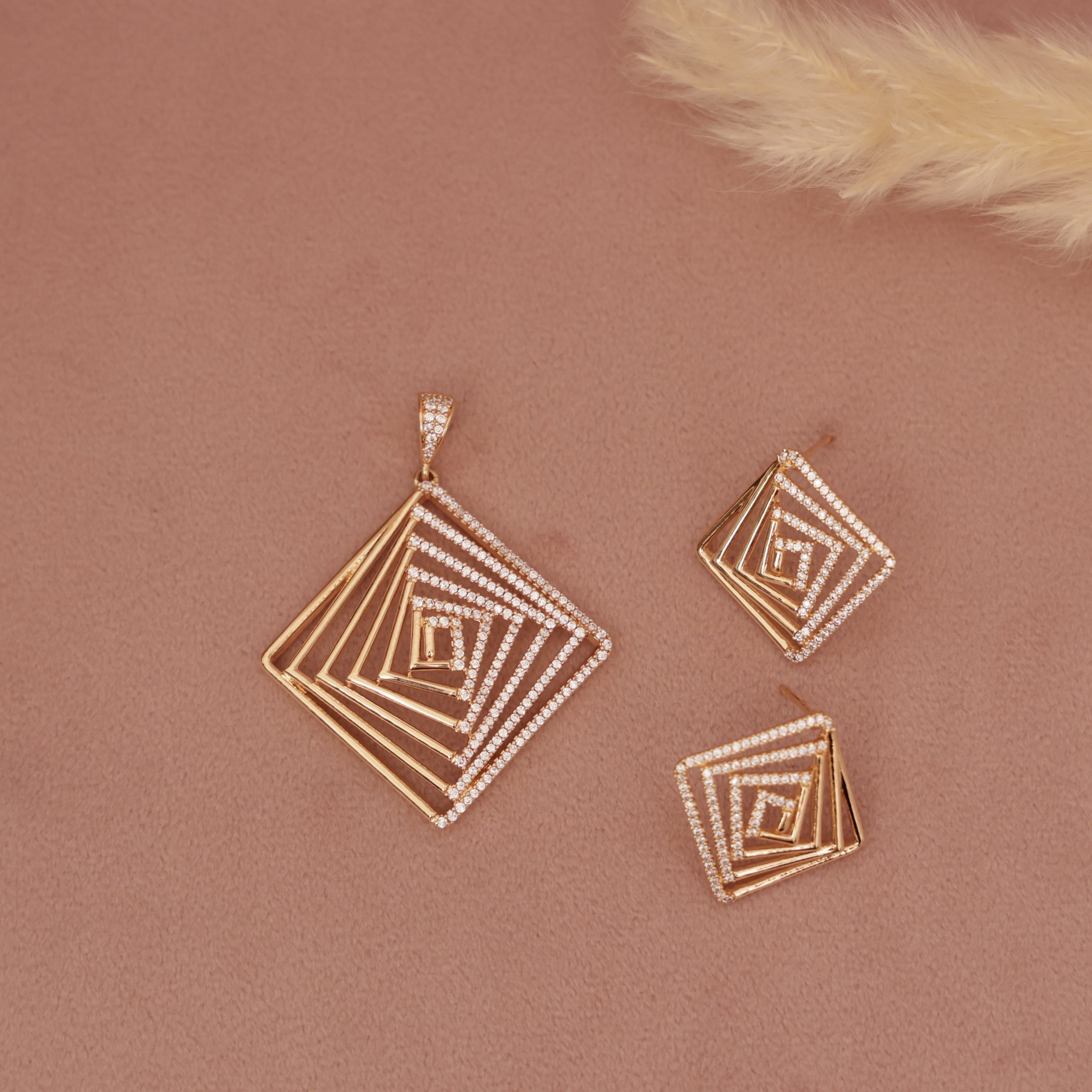 Chain Pendent Set