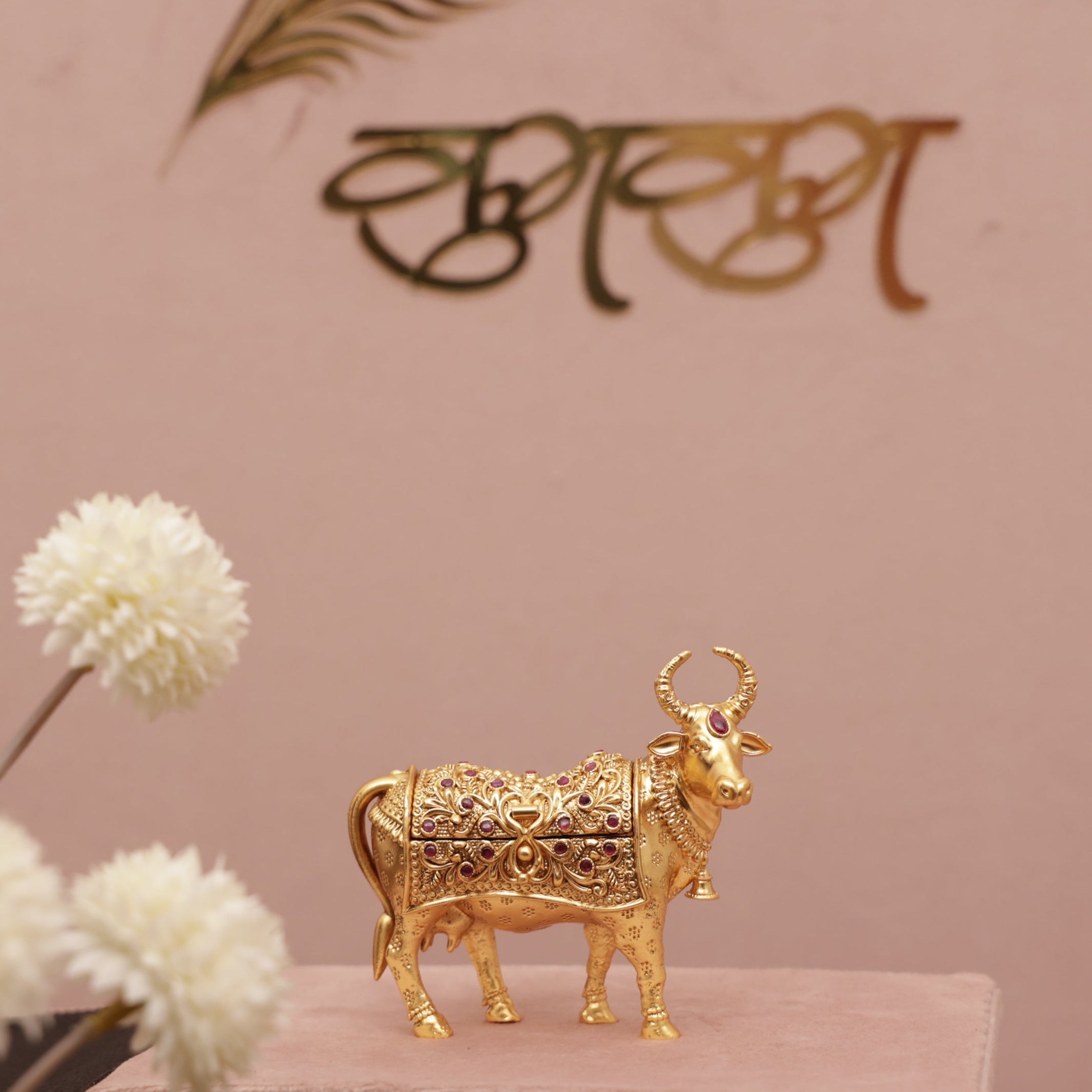 cow sindoor dabbi