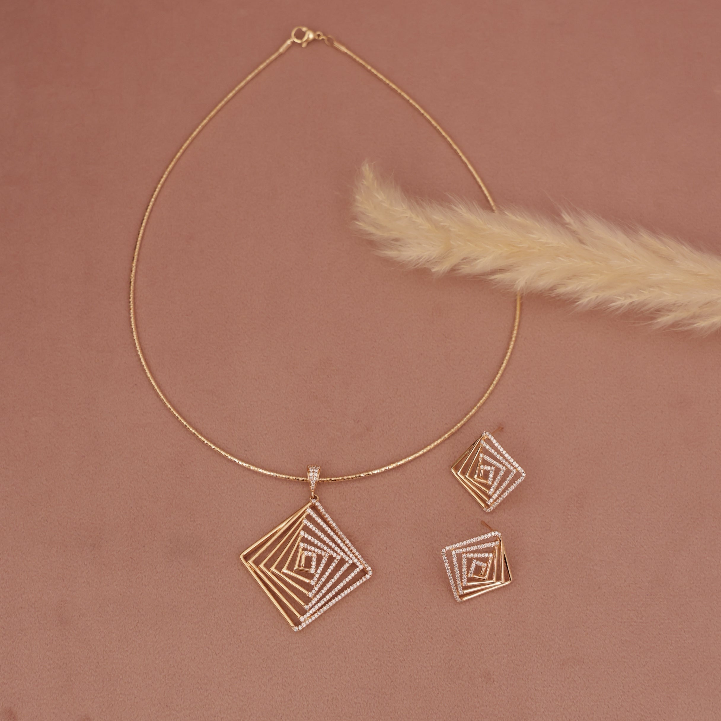 chain pendant set